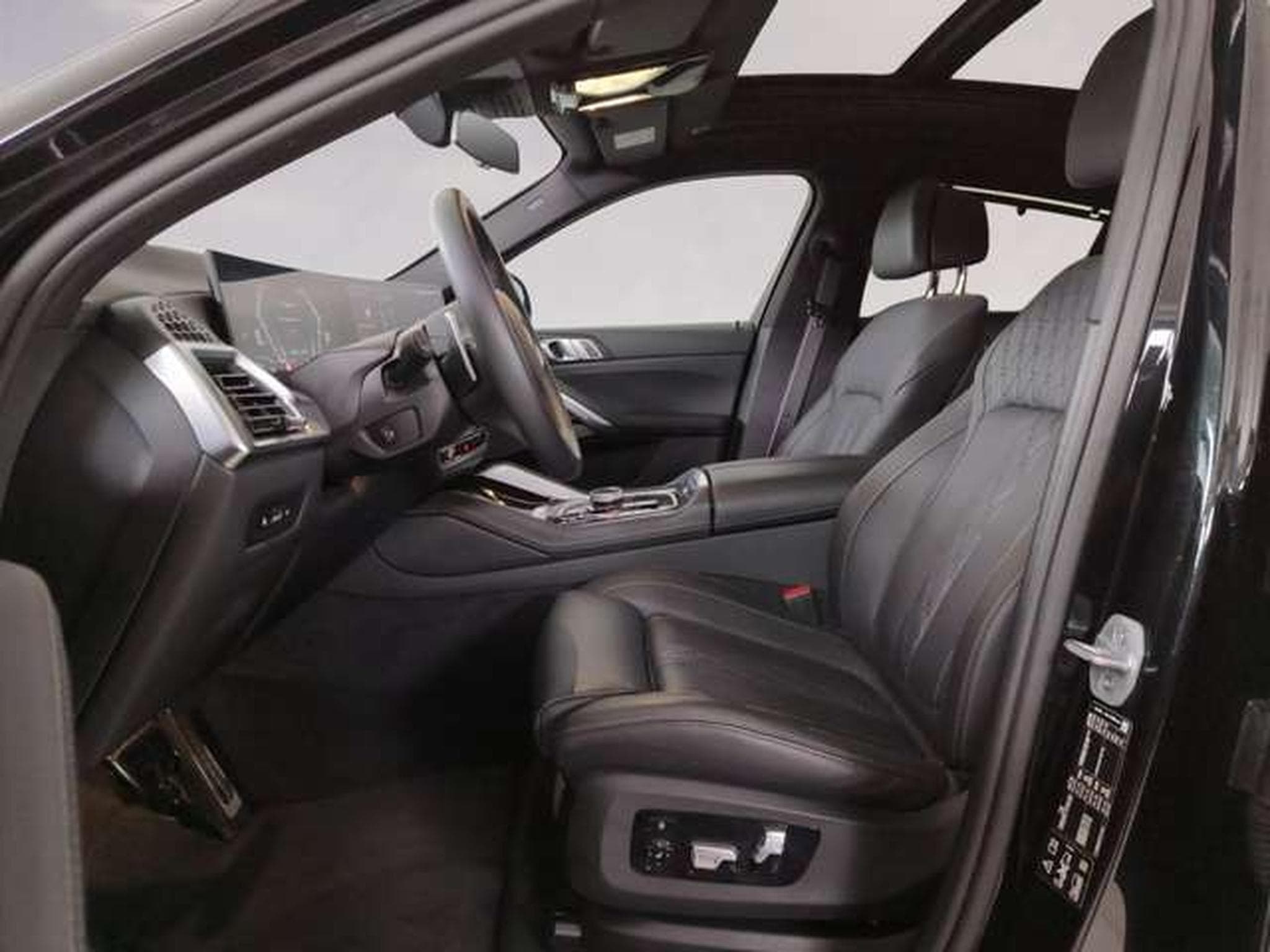 BMW X6 xDrive30d DAB LED (2026) - Foto 7