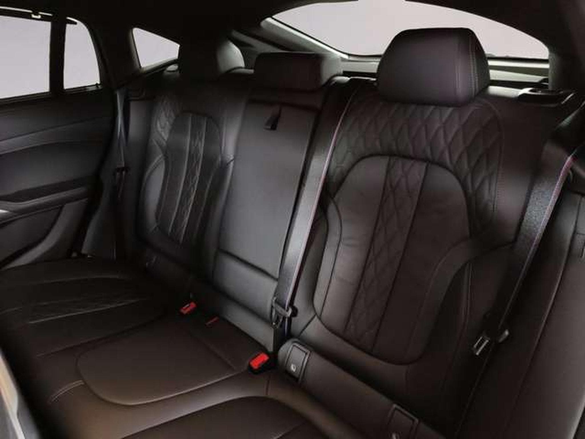BMW X6 xDrive30d DAB LED (2026) - Foto 8