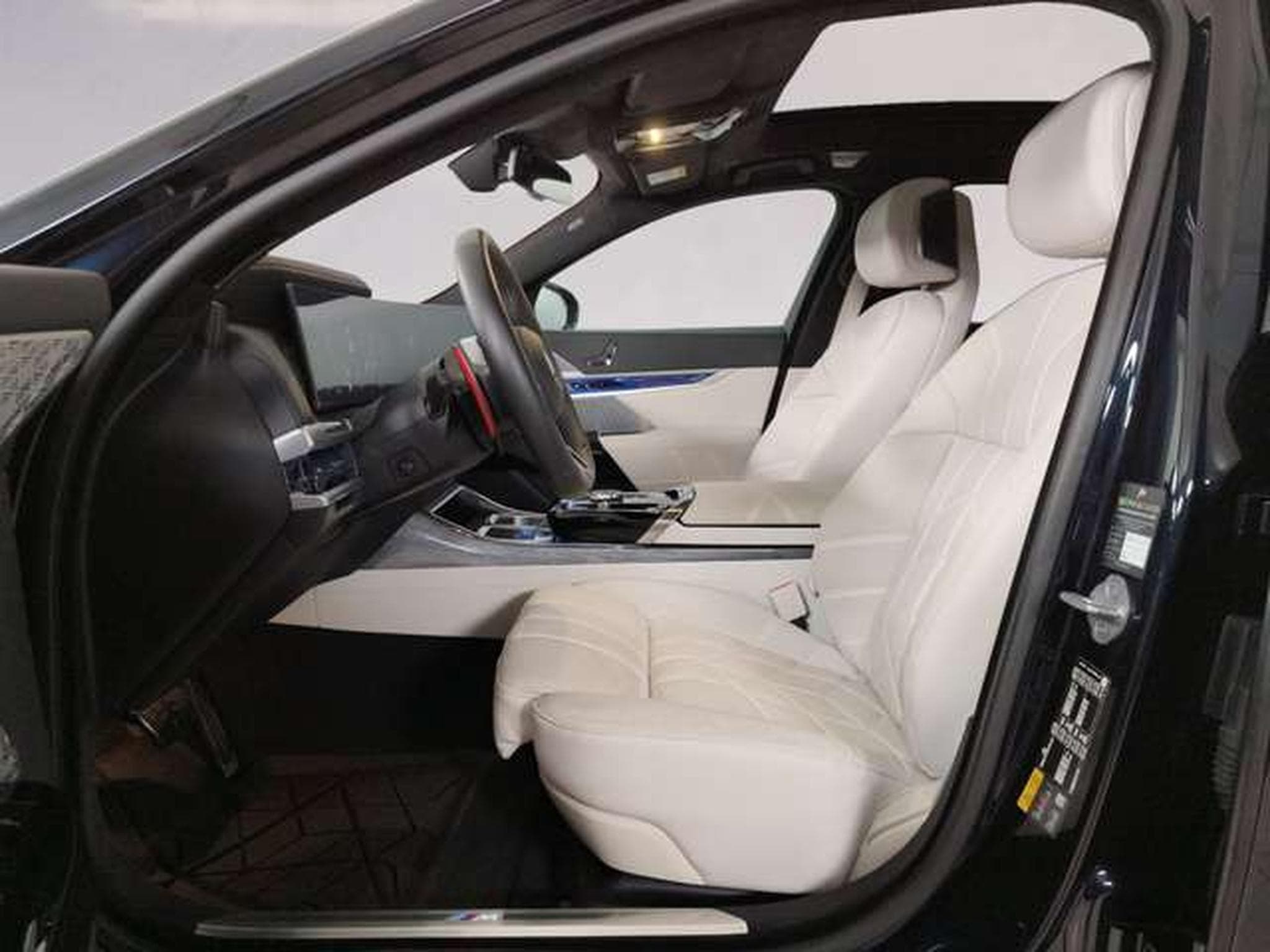 BMW 760 M760e xDrive (2025) - Foto 7