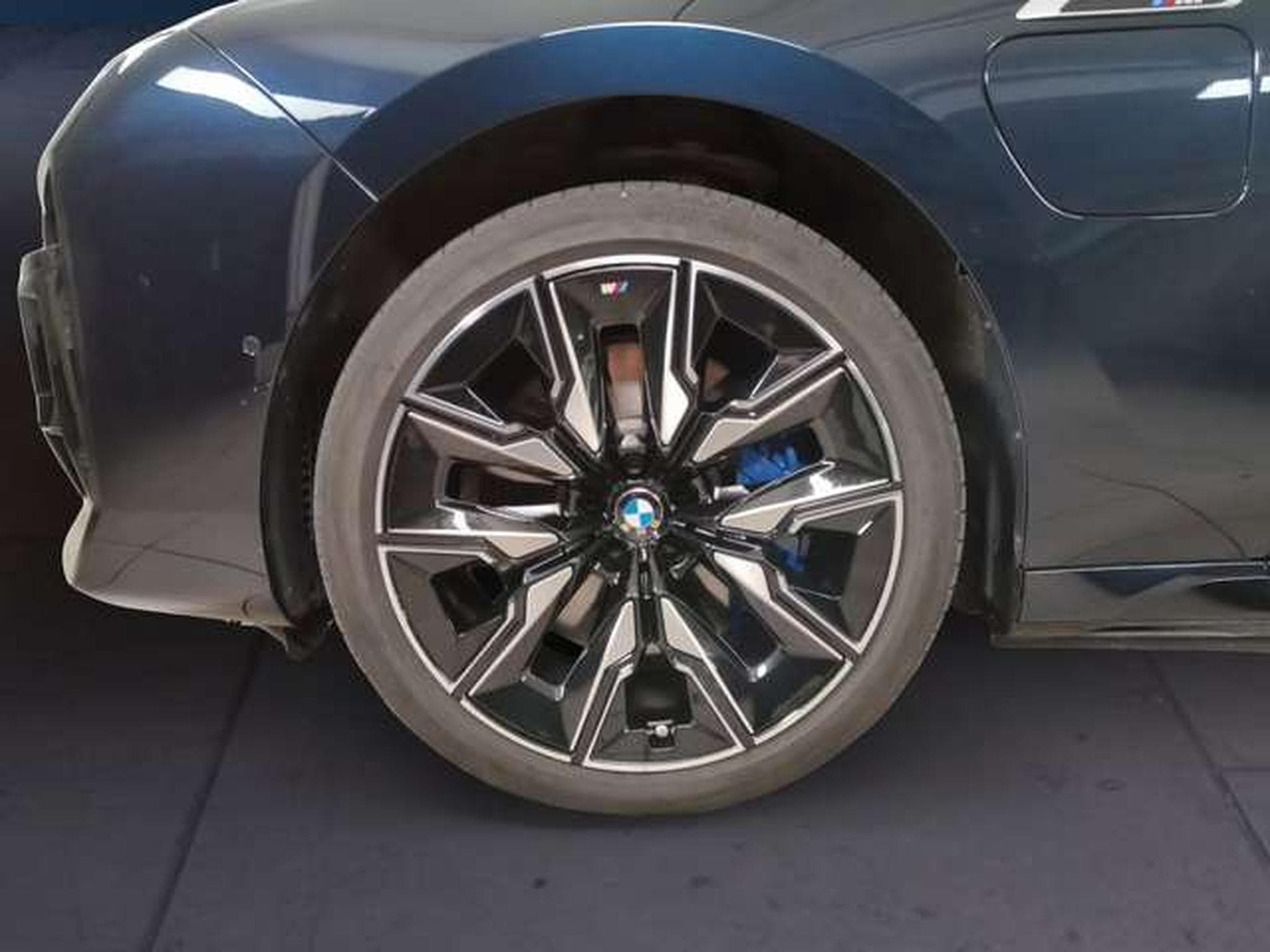 BMW 760 M760e xDrive (2025) - Foto 6