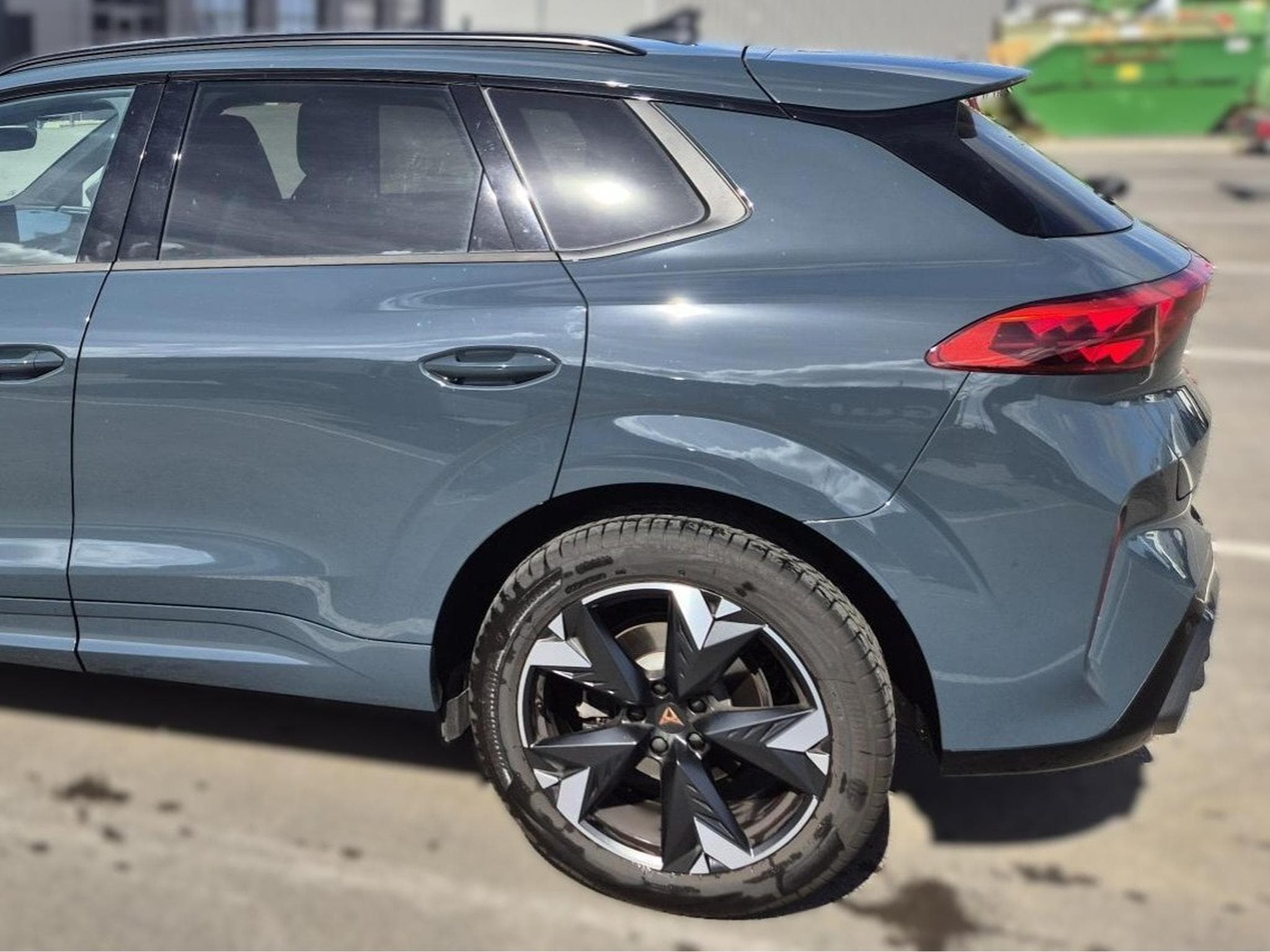Cupra Terramar 1.5 eTSI Advanced Paket Matrix 19 DCC (2026) - Photo 4