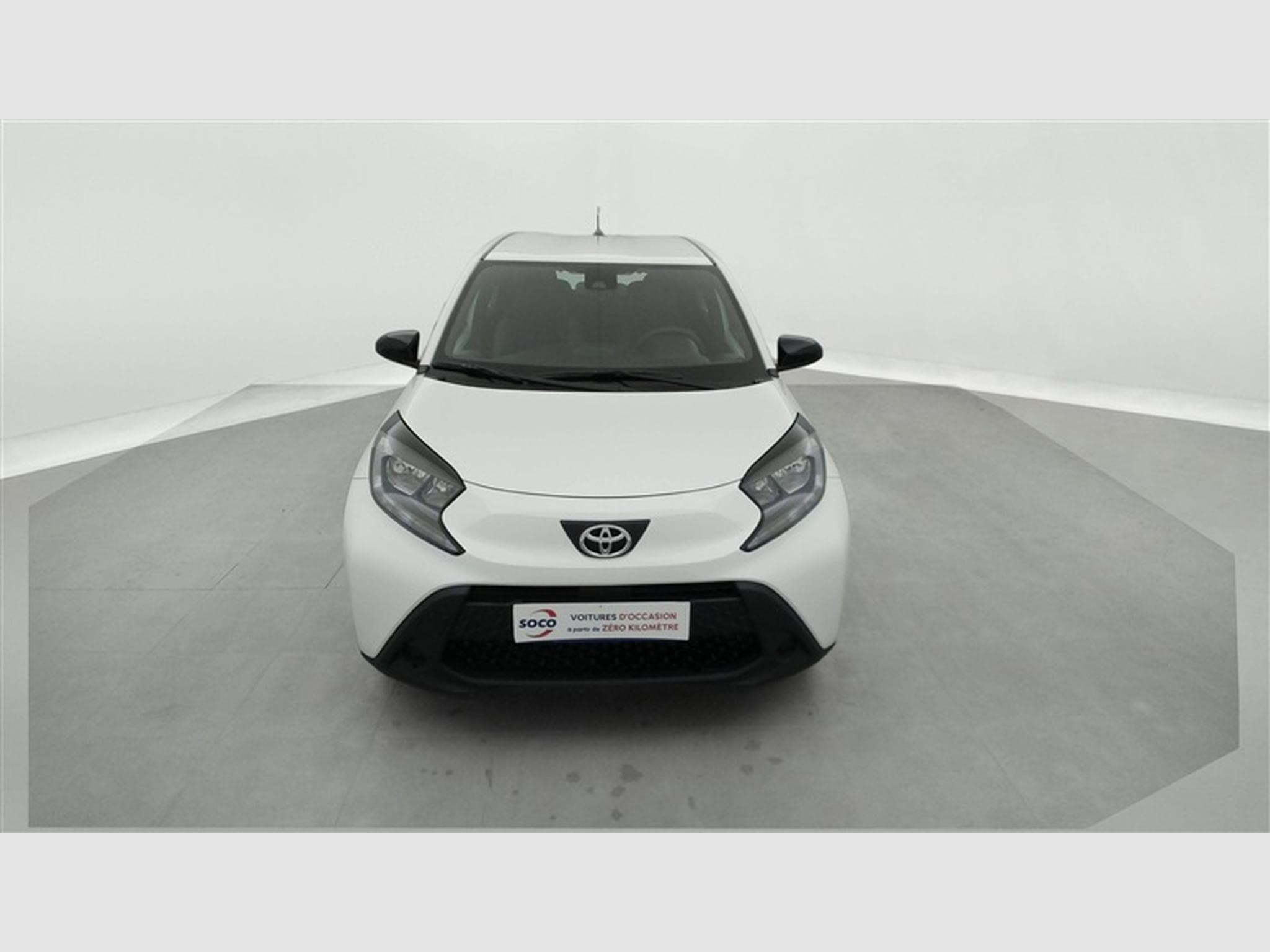 Toyota Aygo 1.0 VVT-i 72 Business CARPLAY / CAMERA (2026) - Photo 4
