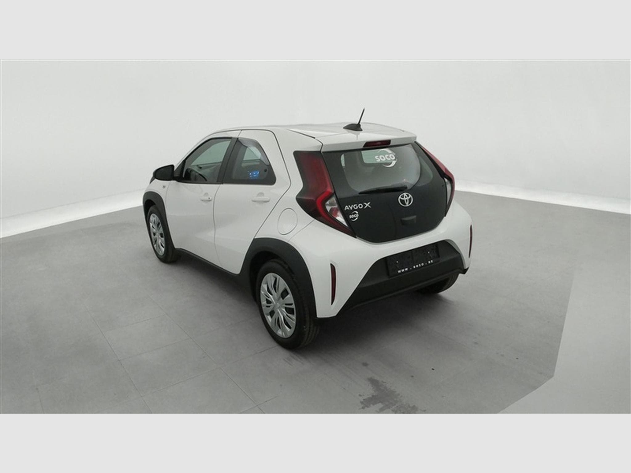 Toyota Aygo 1.0 VVT-i 72 Business CARPLAY / CAMERA (2026) - Photo 2