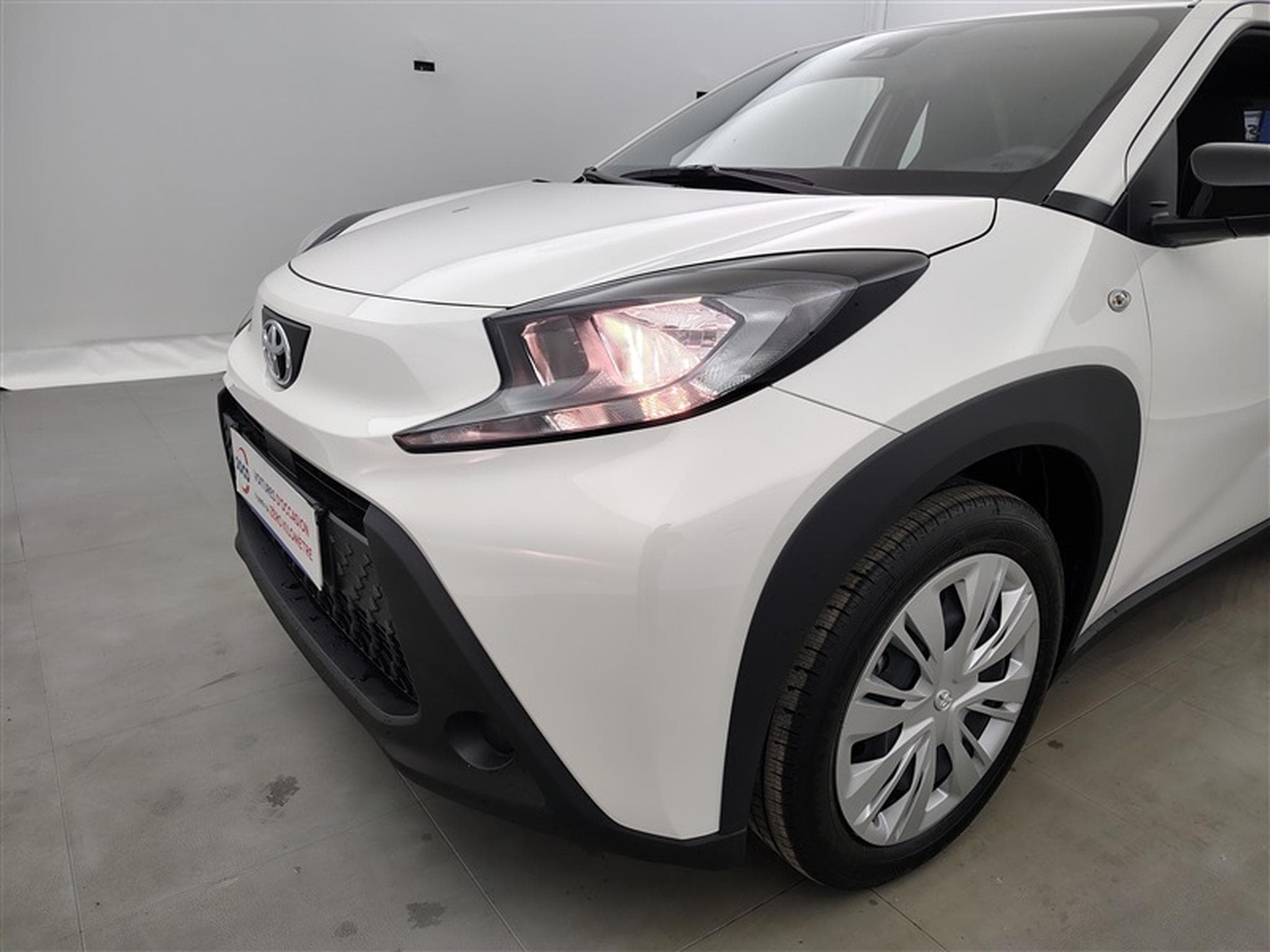 Toyota Aygo 1.0 VVT-i 72 Business CARPLAY / CAMERA (2026) - Photo 16