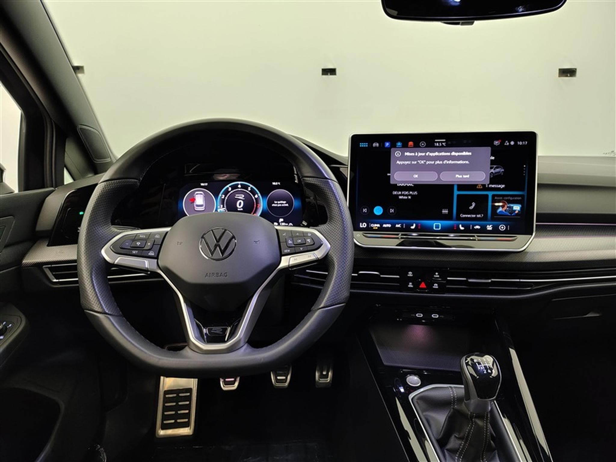 VW Golf 1.5 eTSI 150cv R-Line CARPLAY / FULL LED / CAMERA / JA 17" (2025) - Photo 9