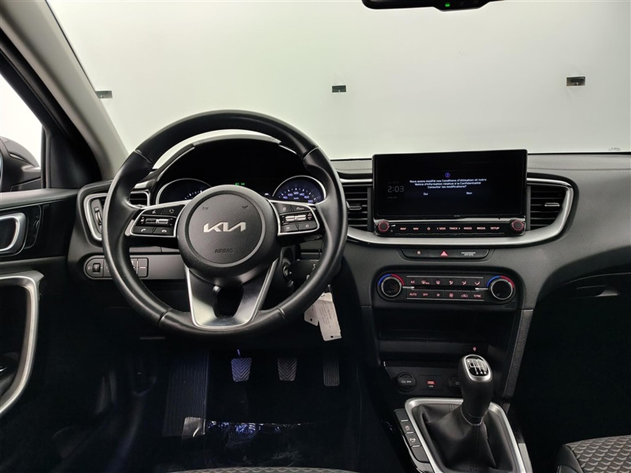 Kia XCeed 1.0 T-GDi Pulse NAVI 8" / FULL LED / CAMERA / JA 16" (2022) - Photo 9
