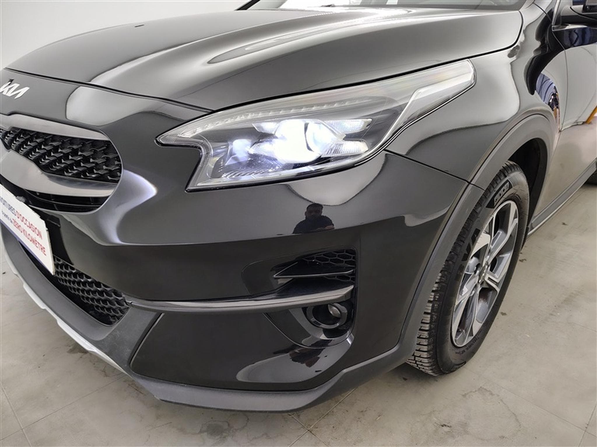 Kia XCeed 1.0 T-GDi Pulse NAVI 8" / FULL LED / CAMERA / JA 16" (2022) - Photo 15