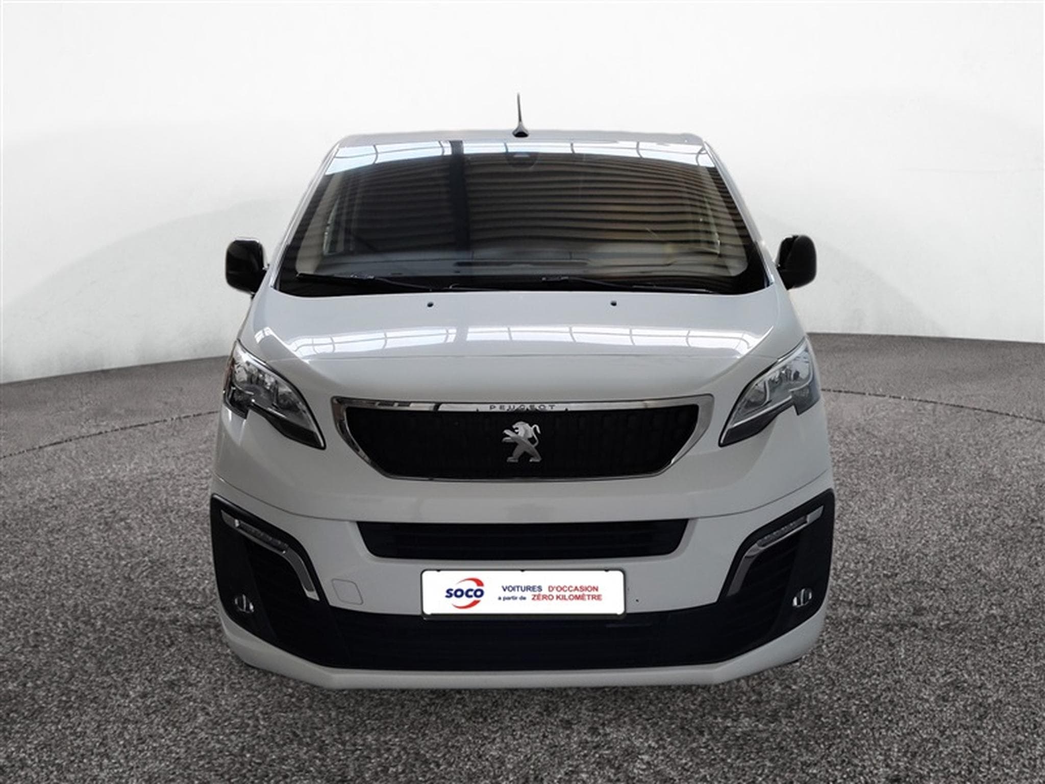 Peugeot Expert 2.0 BlueHDi L3 NAVI / CLIM / TEL (2022) - Foto 4
