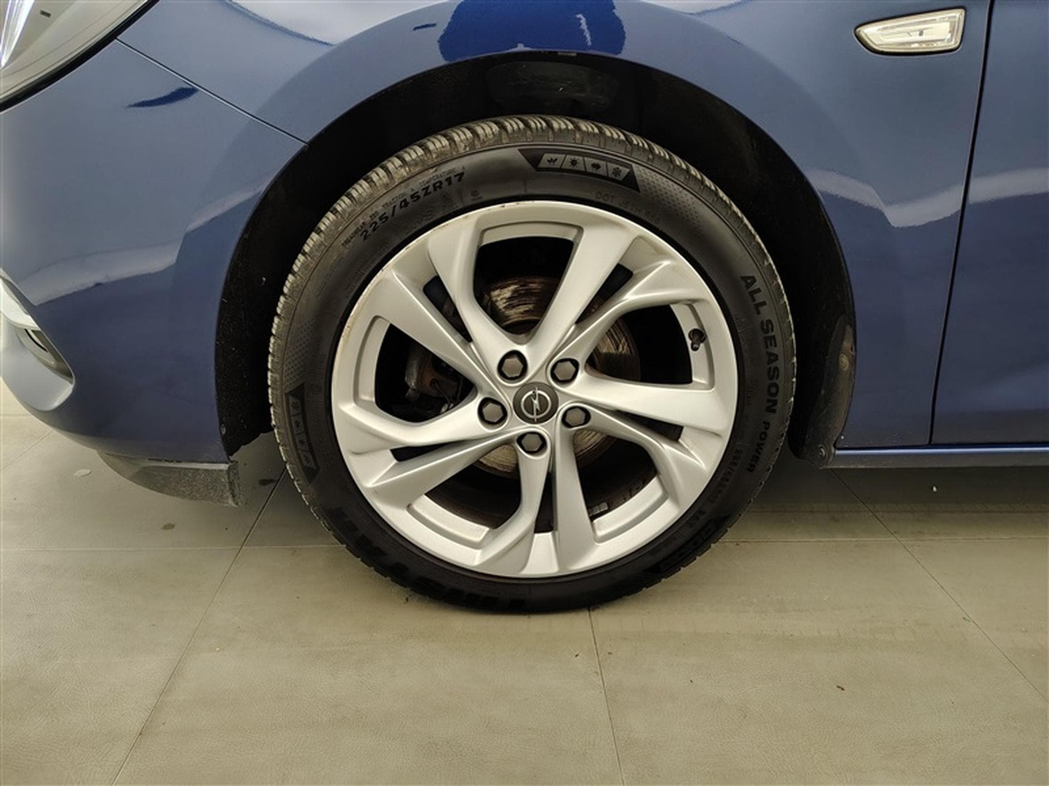 Opel Astra 1.2 Turbo GS LINE NAVI / CLIM / FULL LED (2021) - Foto 5