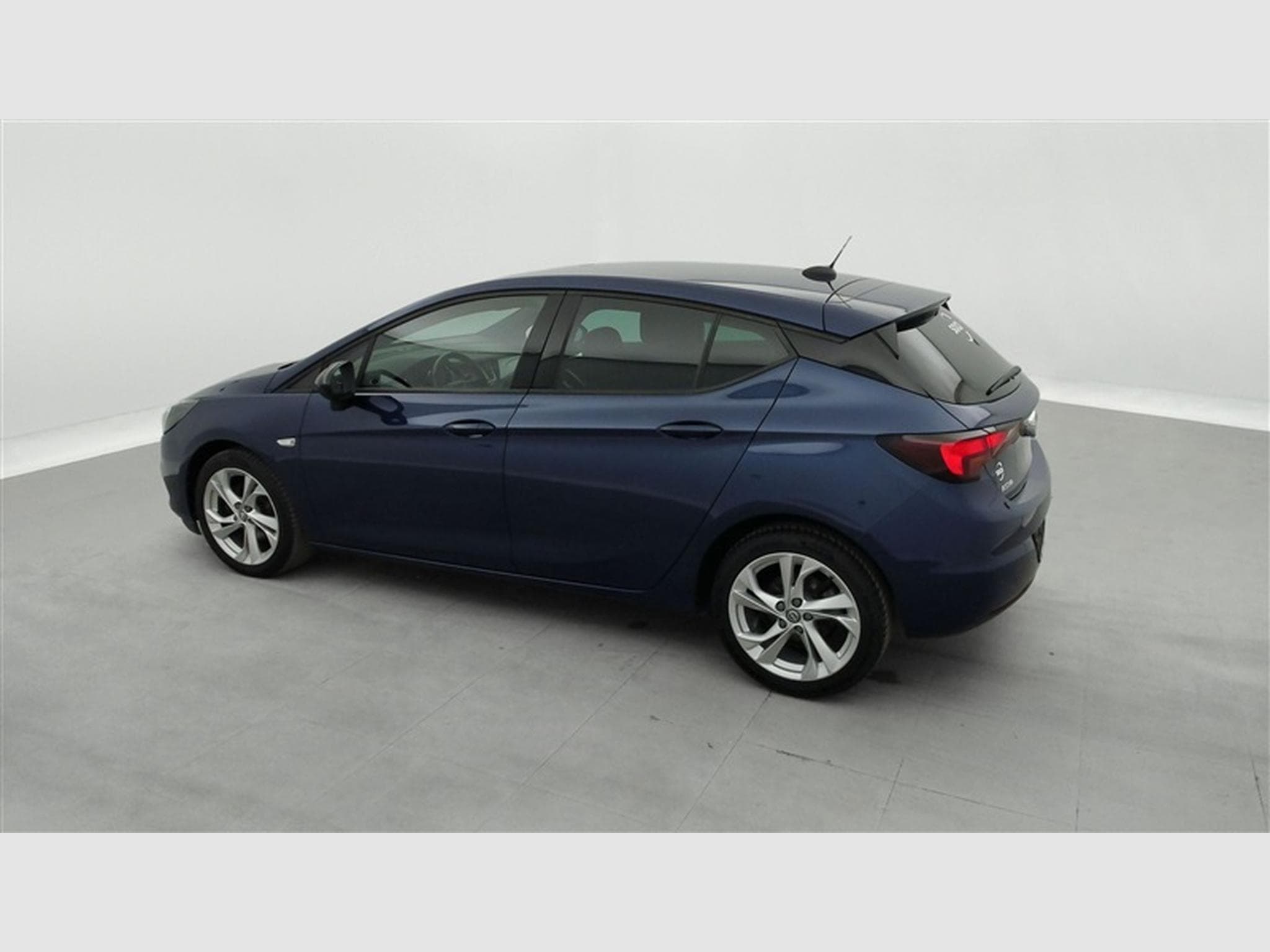 Opel Astra 1.2 Turbo GS LINE NAVI / CLIM / FULL LED (2021) - Foto 25