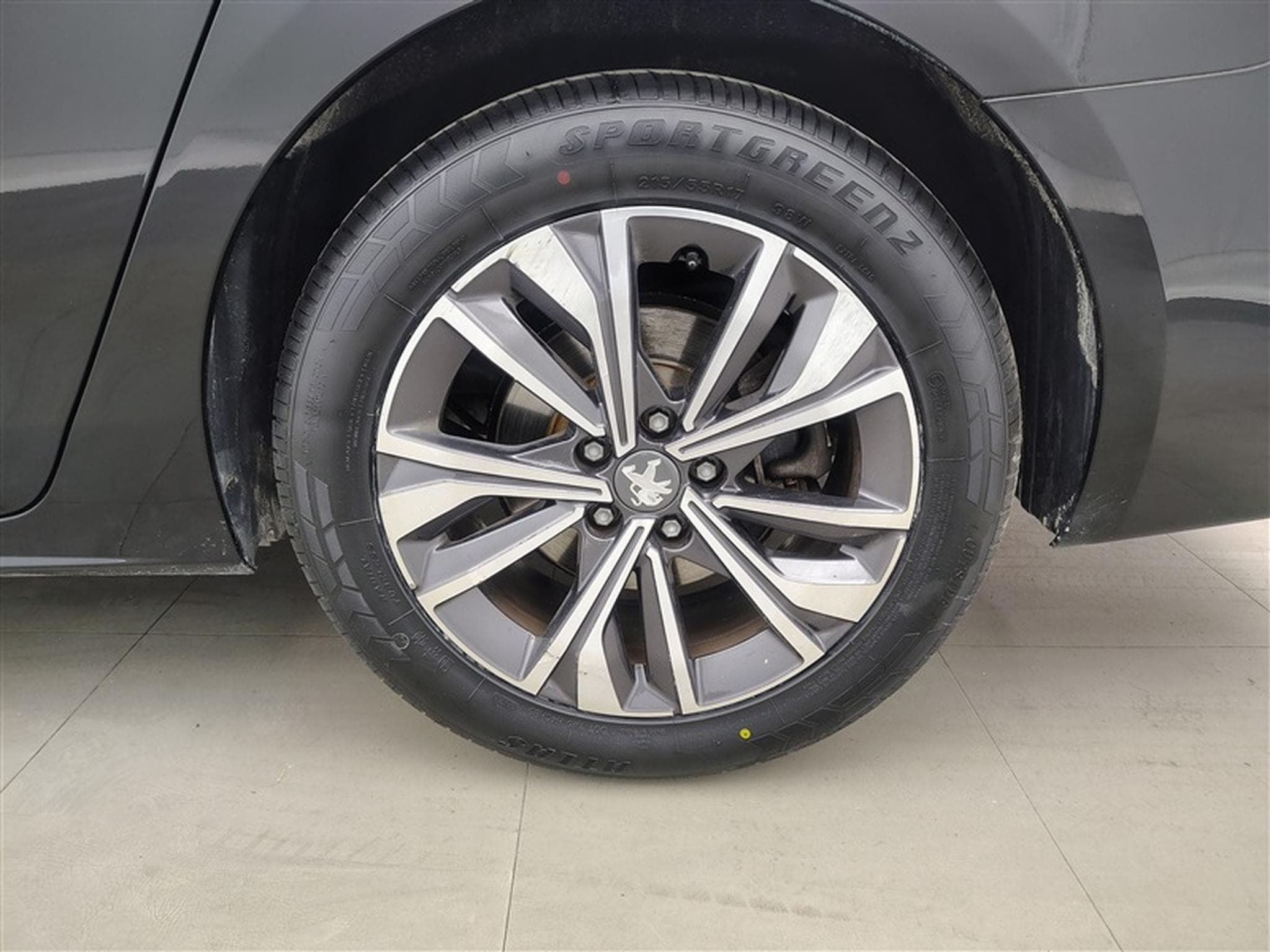 Peugeot 508 1.5 BlueHDi Allure Pack EAT8 NAVI / S-CUIR (2021) - Foto 6