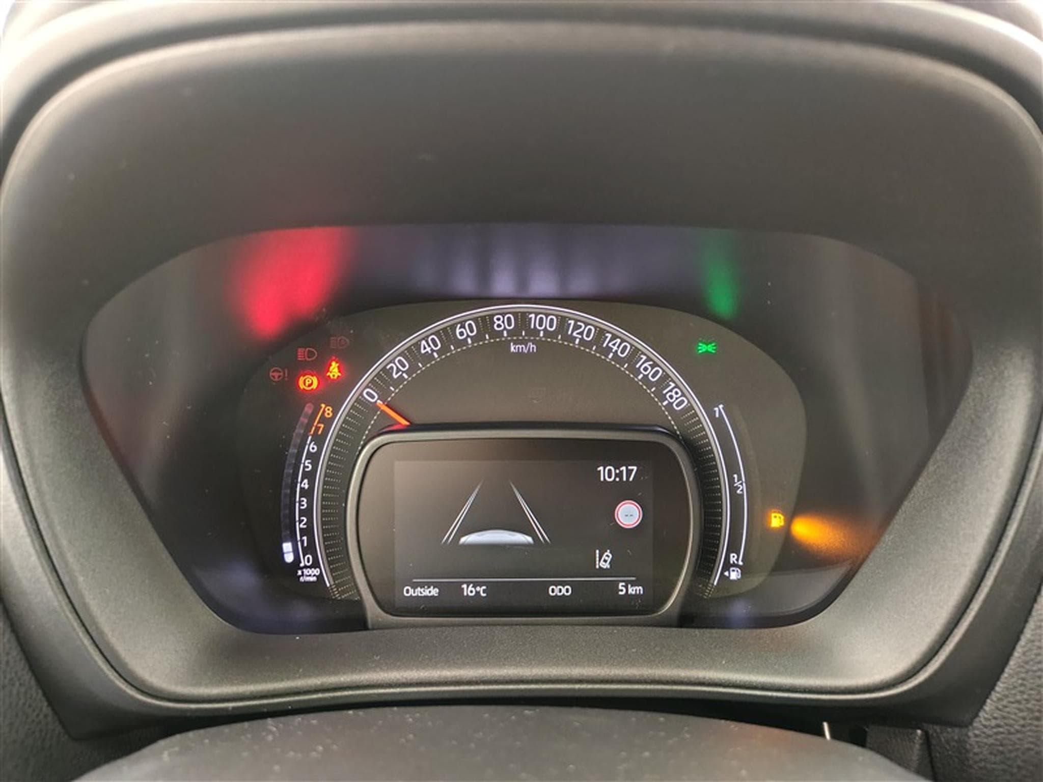 Toyota Aygo 1.0 VVT-i 72 Business CARPLAY / CAMERA (2026) - Photo 10