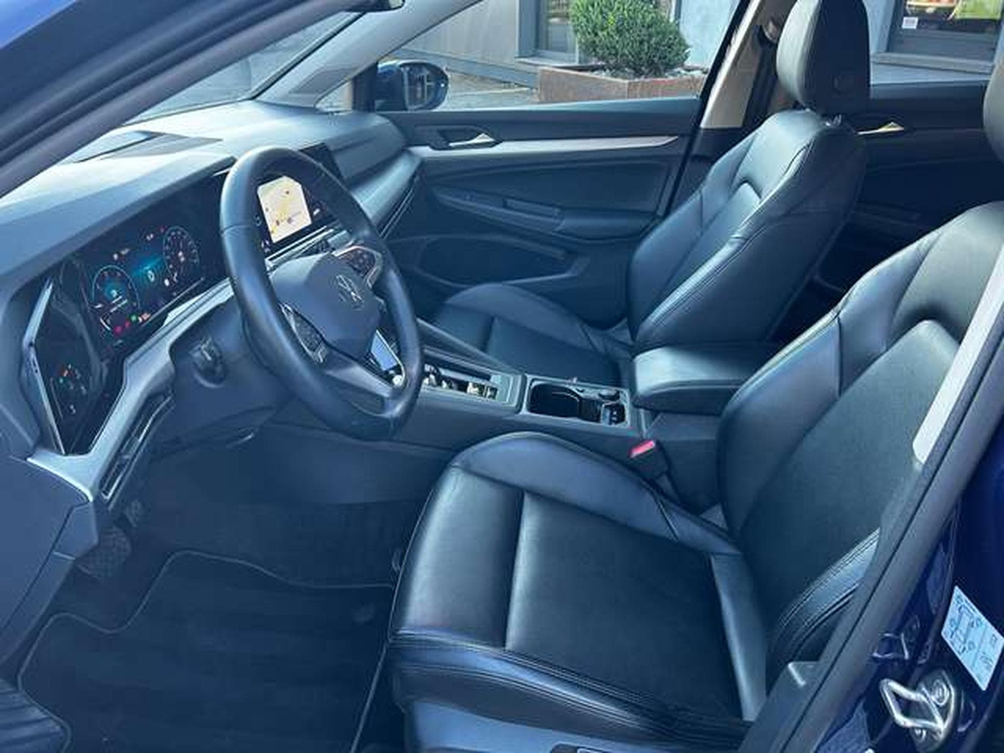 VW Golf 2.0 TDi LIFE BUSINESS PREMIUM DSG 7 (2024) - Photo 6