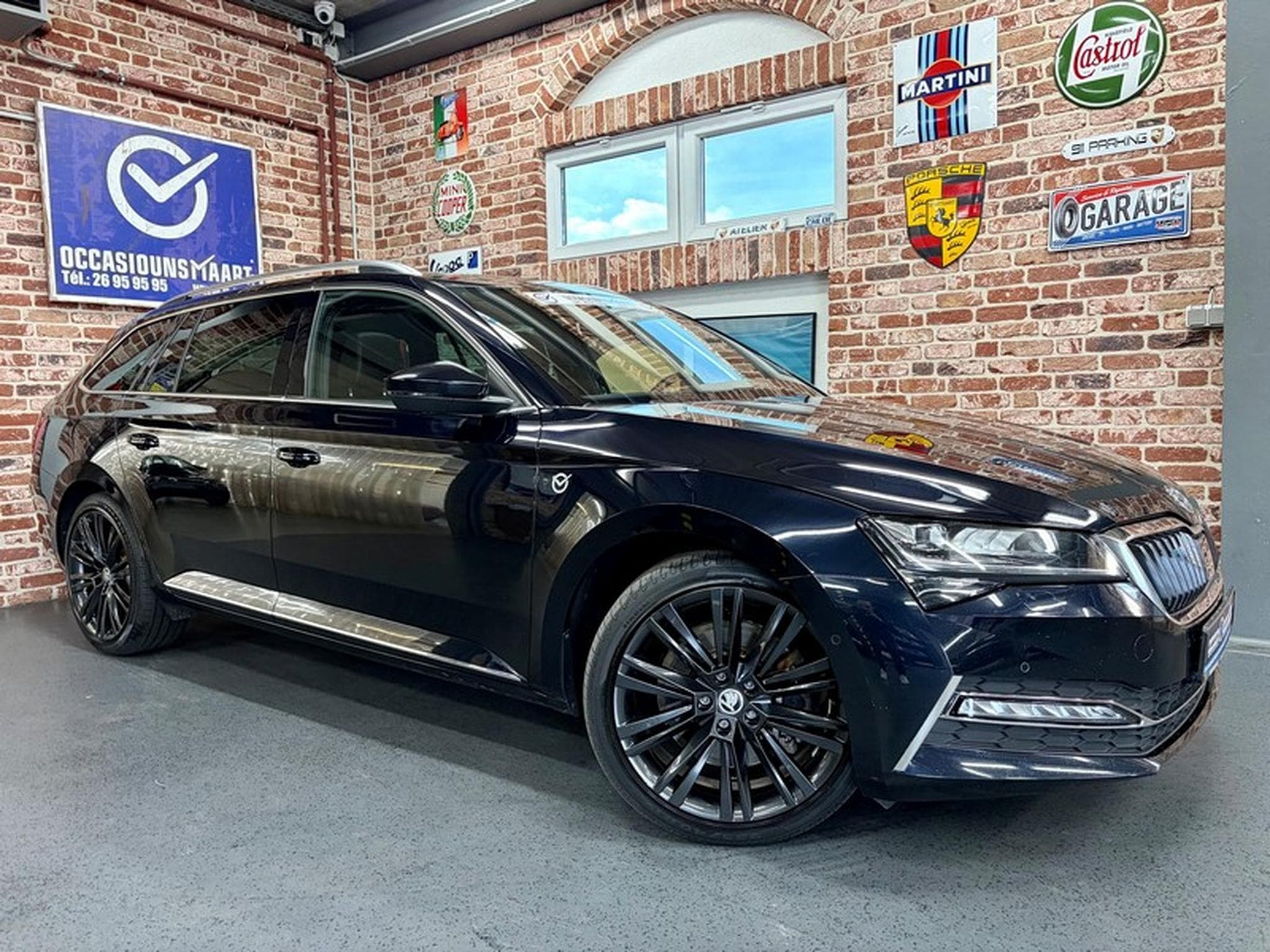 Skoda Superb Superb Combi 2.0 TSi 272cv Auto 4x4 LAURIN&KLEMENT (2020) - Photo 1