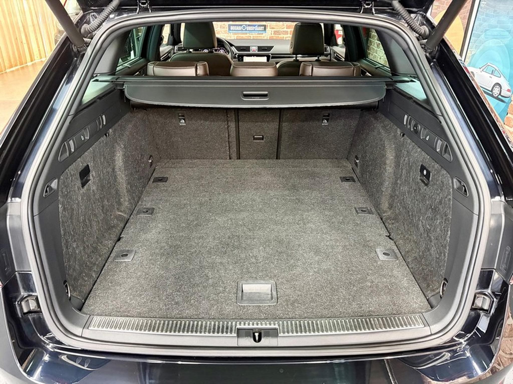 Skoda Superb Superb Combi 2.0 TSi 272cv Auto 4x4 LAURIN&KLEMENT (2020) - Photo 7