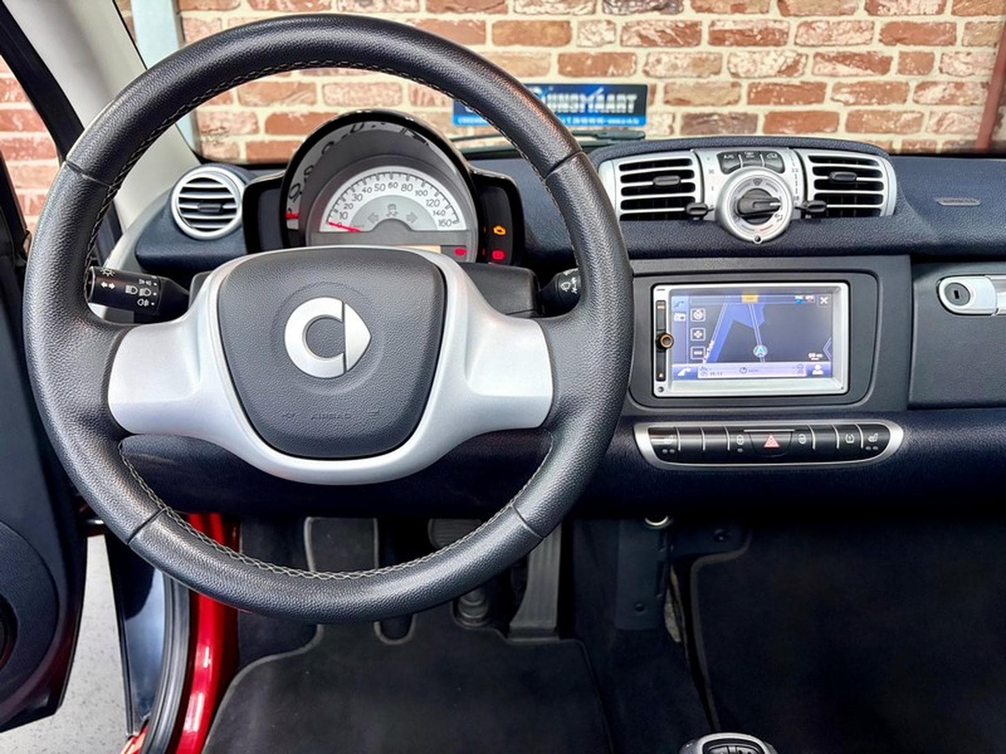 Smart Fortwo Fortwo Cabrio 1.0 84cv Auto PASSION (2014) - Photo 4