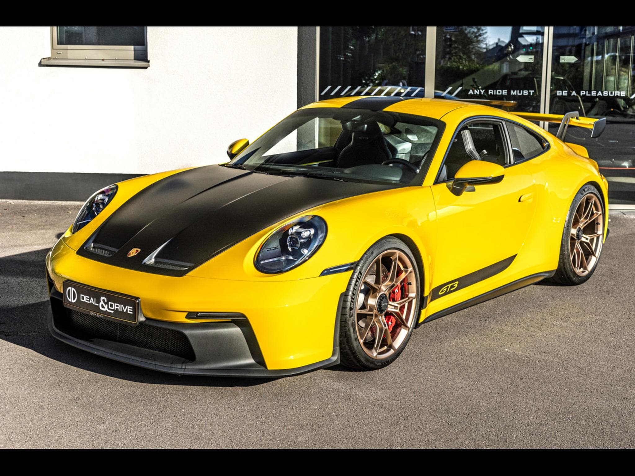 Porsche 911 (992.1) GT3 PDK - FULL PPF - RACING YELLOW (2023) - Photo 9