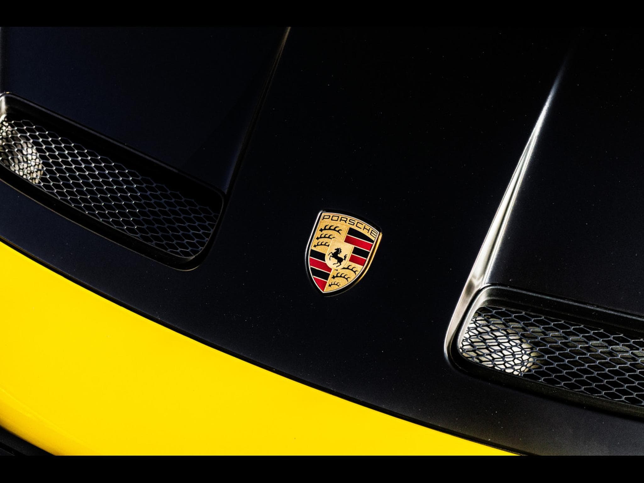 Porsche 911 (992.1) GT3 PDK - FULL PPF - RACING YELLOW (2023) - Photo 18