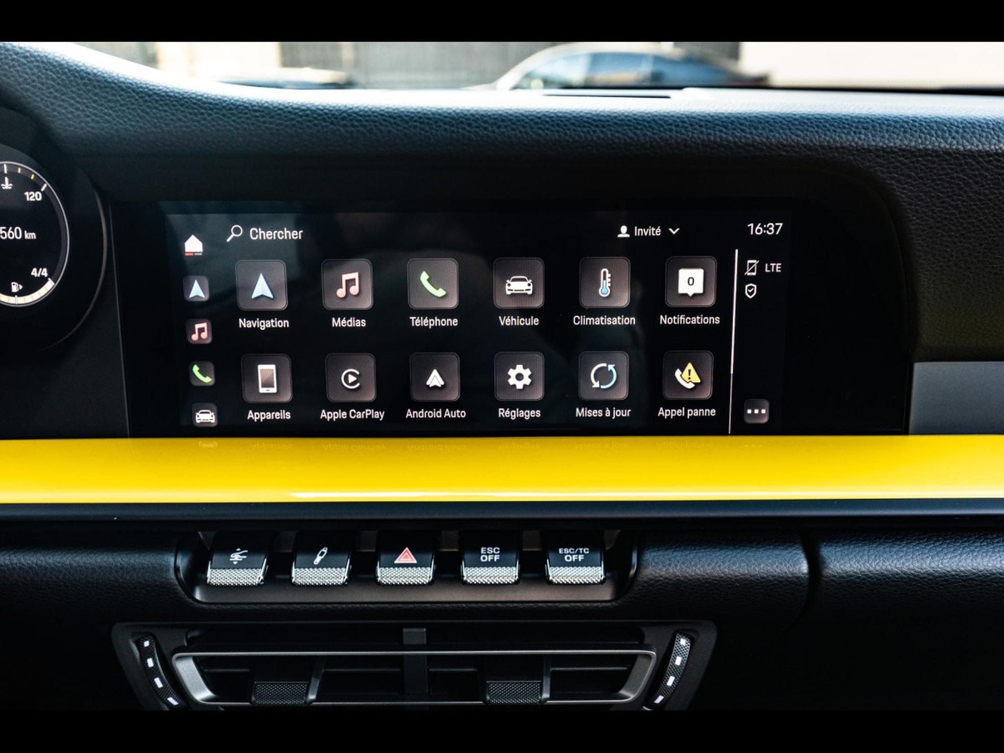 Porsche 911 (992.1) GT3 PDK - FULL PPF - RACING YELLOW (2023) - Photo 20