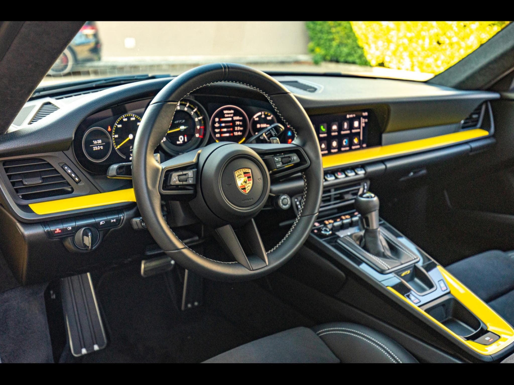 Porsche 911 .1 911 GT3 PDK - FULL PPF - RACING YELLOW (2023) - Photo 12