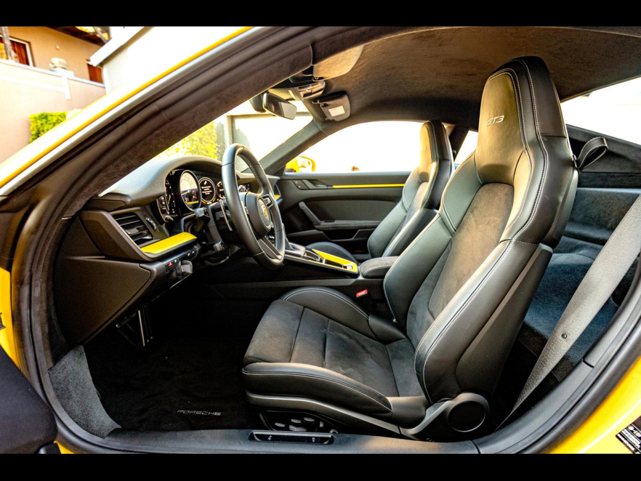 Porsche 911 .1 911 GT3 PDK - FULL PPF - RACING YELLOW (2023) - Photo 13