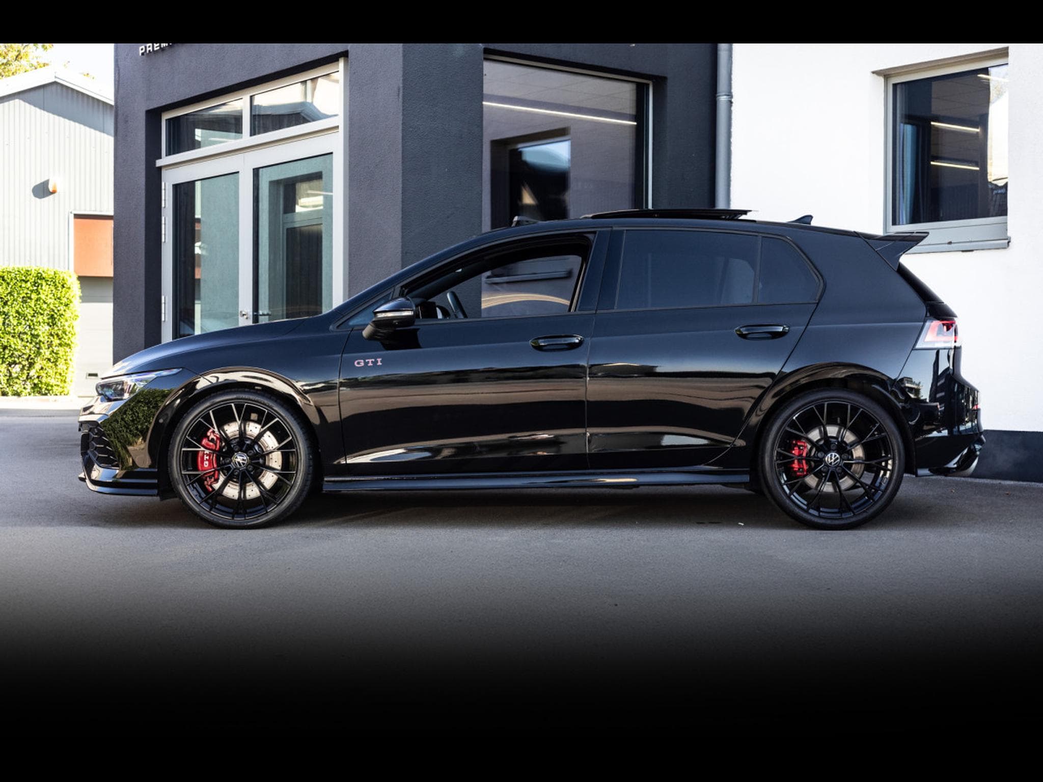 VW Golf GTI 8.5 2.0 TSI CLUBSPORT DSG7 (300 CH) - WARRANTY 01/2028 (2025) - Photo 2