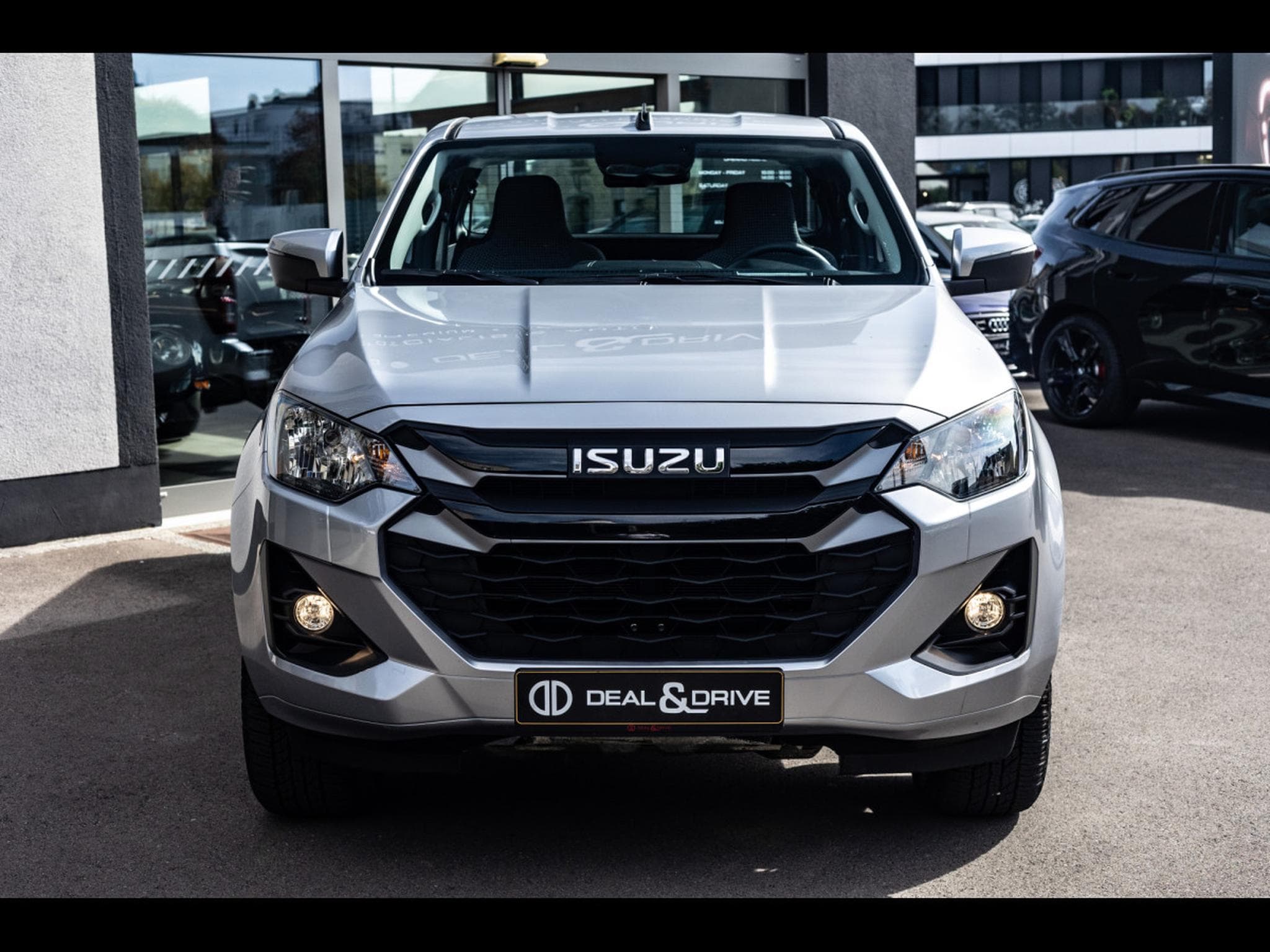 Isuzu D-Max 1.9 DDI EXTENDED CAB 164CH N60 BB + SPACE A/T (2025) - Photo 5