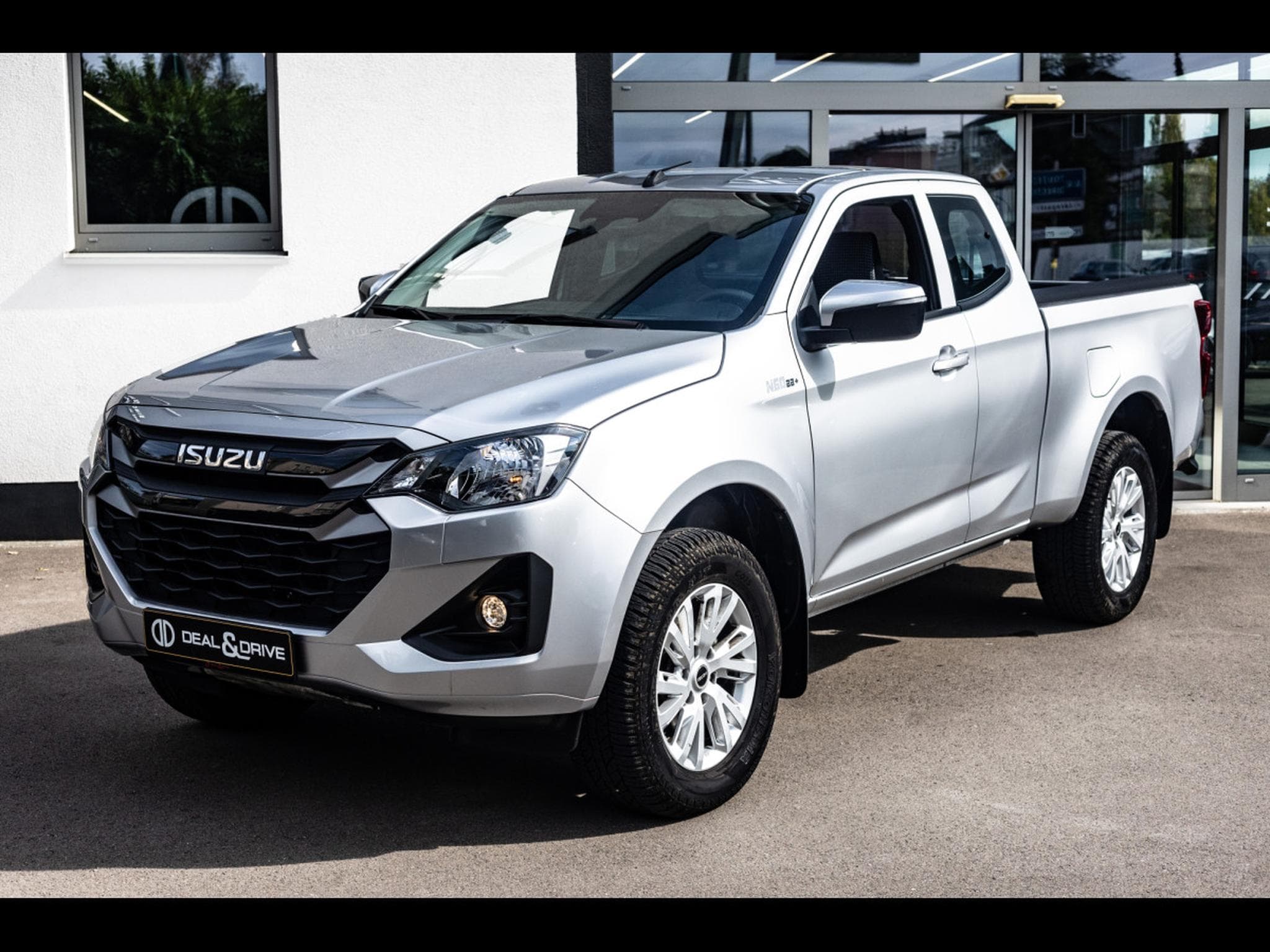 Isuzu D-Max 1.9 DDI EXTENDED CAB 164CH N60 BB + SPACE A/T (2025) - Photo 6