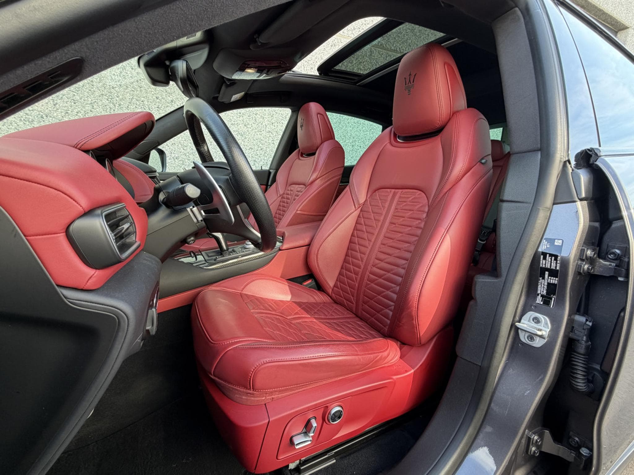 Maserati Levante Levante Modena S 3.0 V6 /PANO/ACC/360°/LUFT/Harman Kardon/21 (2019) - Photo 9