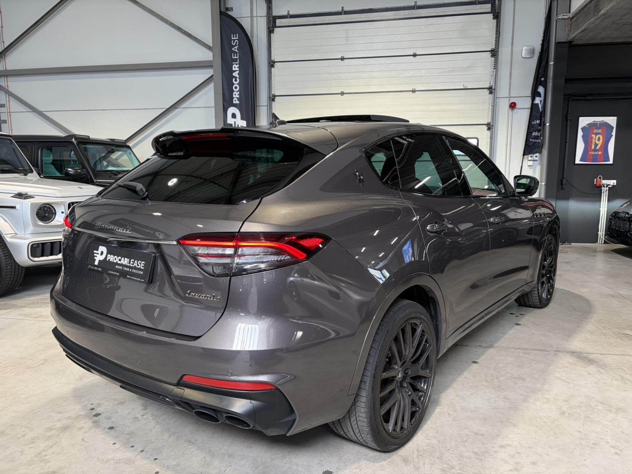 Maserati Levante Levante Modena S 3.0 V6 /PANO/ACC/360°/LUFT/Harman Kardon/21 (2019) - Photo 13