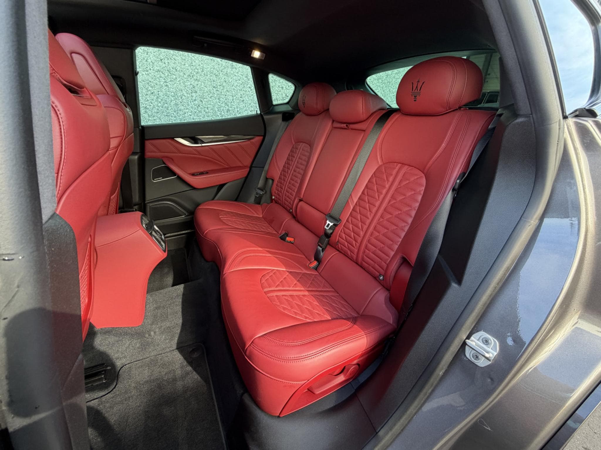 Maserati Levante Levante Modena S 3.0 V6 /PANO/ACC/360°/LUFT/Harman Kardon/21 (2019) - Photo 17