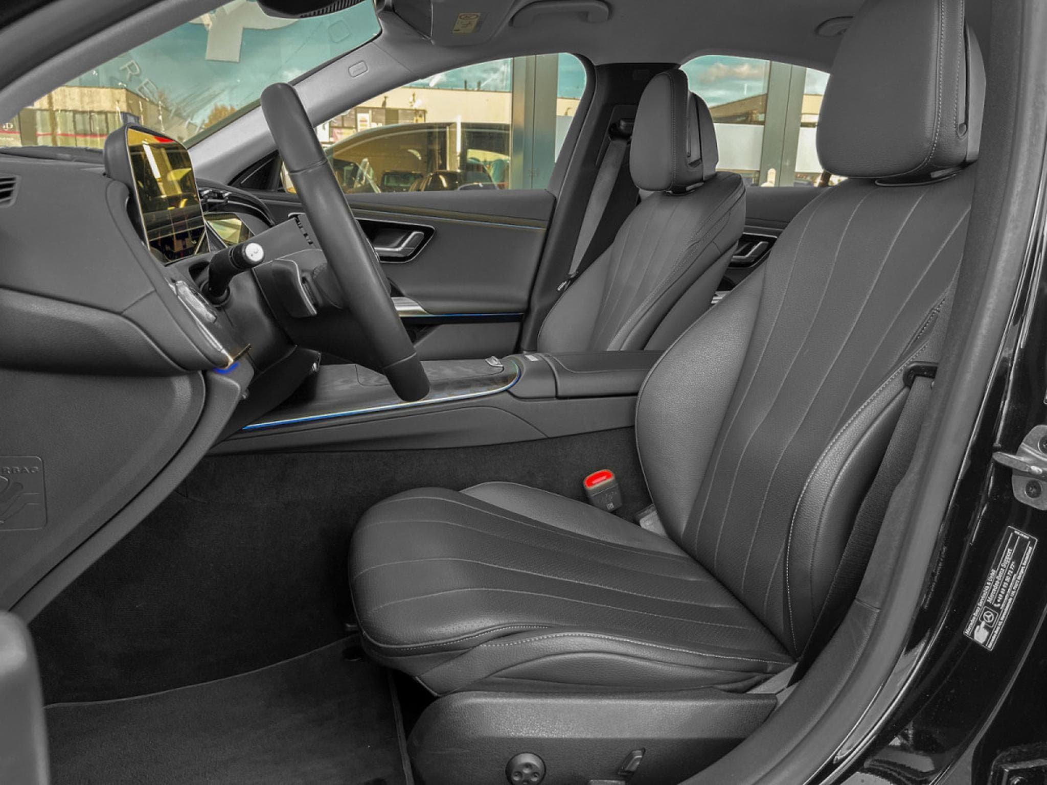 Mercedes E 200 E200 D AVANTGARDE LIMOUSINE/ MERCEDES WARRANTY 2028 (2025) - Photo 4