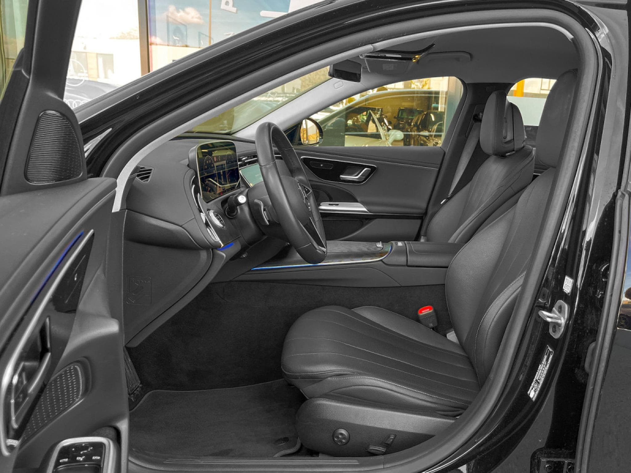 Mercedes E 200 E200 D AVANTGARDE LIMOUSINE/ MERCEDES WARRANTY 2028 (2025) - Photo 18