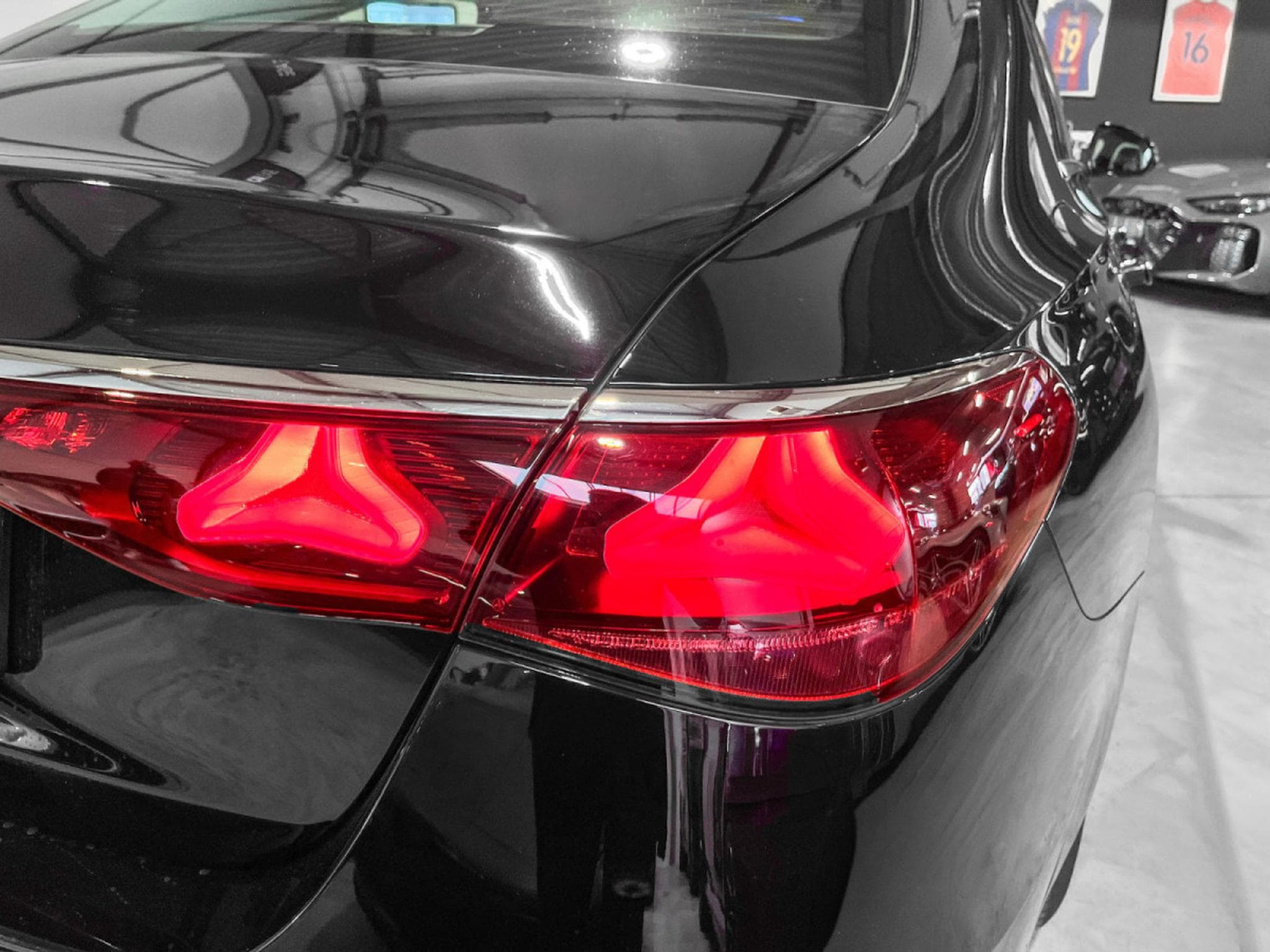 Mercedes E 200 E200 D AVANTGARDE LIMOUSINE/ MERCEDES WARRANTY 2028 (2025) - Photo 24