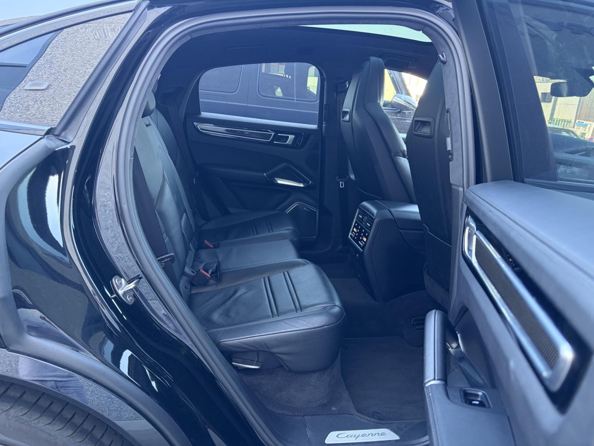 Porsche Cayenne Cayenne Coupe Turbo/22°/360/PANO/BURM/ACC/LUFT/CHRONO/HUD/AH (2019) - Photo 20