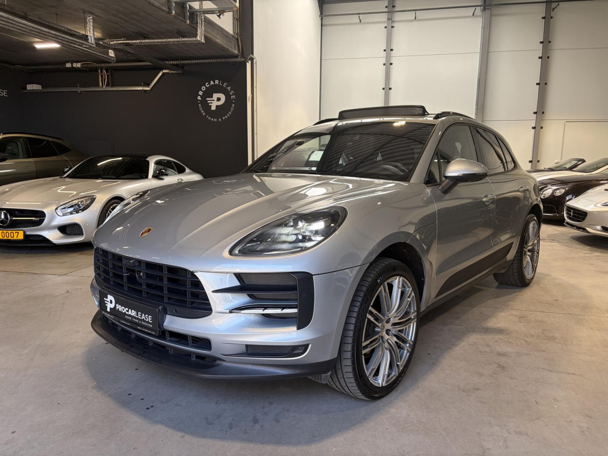 Porsche Macan 2.0 TFSI PDK/20"/PANO/360°/PTM/PASM (2018) - Photo 1