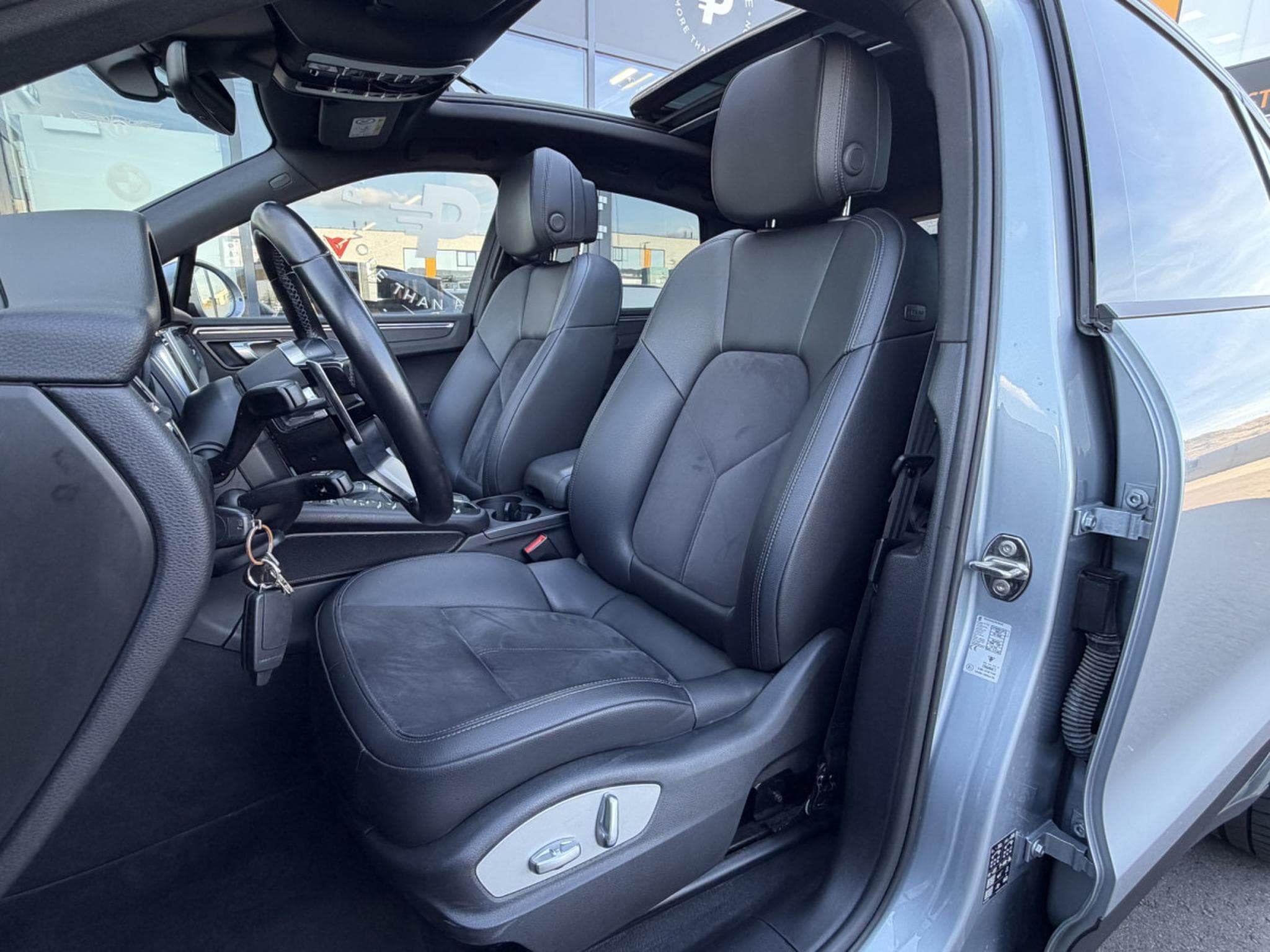 Porsche Macan 2.0 TFSI PDK/20"/PANO/360°/PTM/PASM (2018) - Photo 7