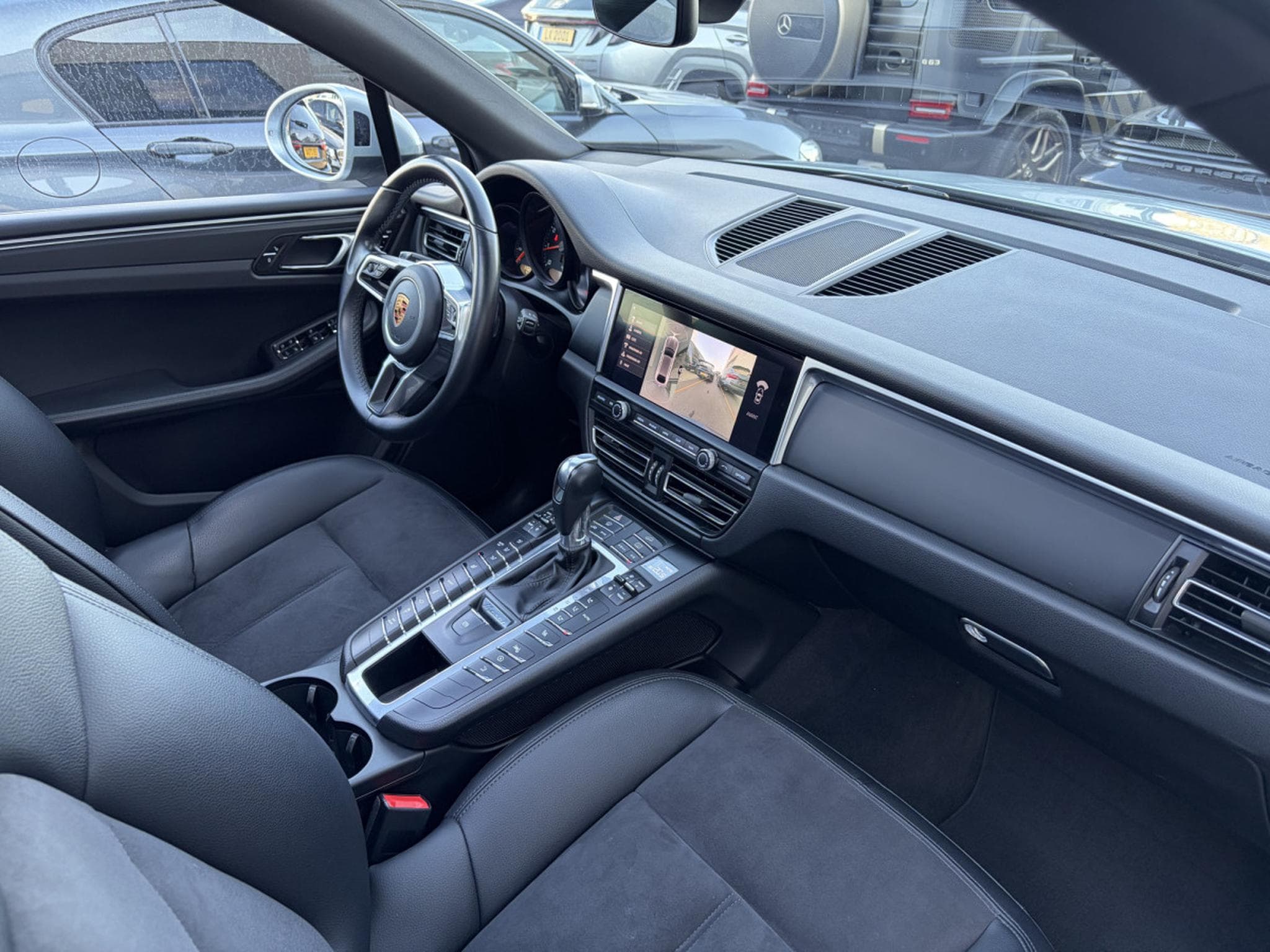 Porsche Macan 2.0 TFSI PDK/20"/PANO/360°/PTM/PASM (2018) - Photo 12