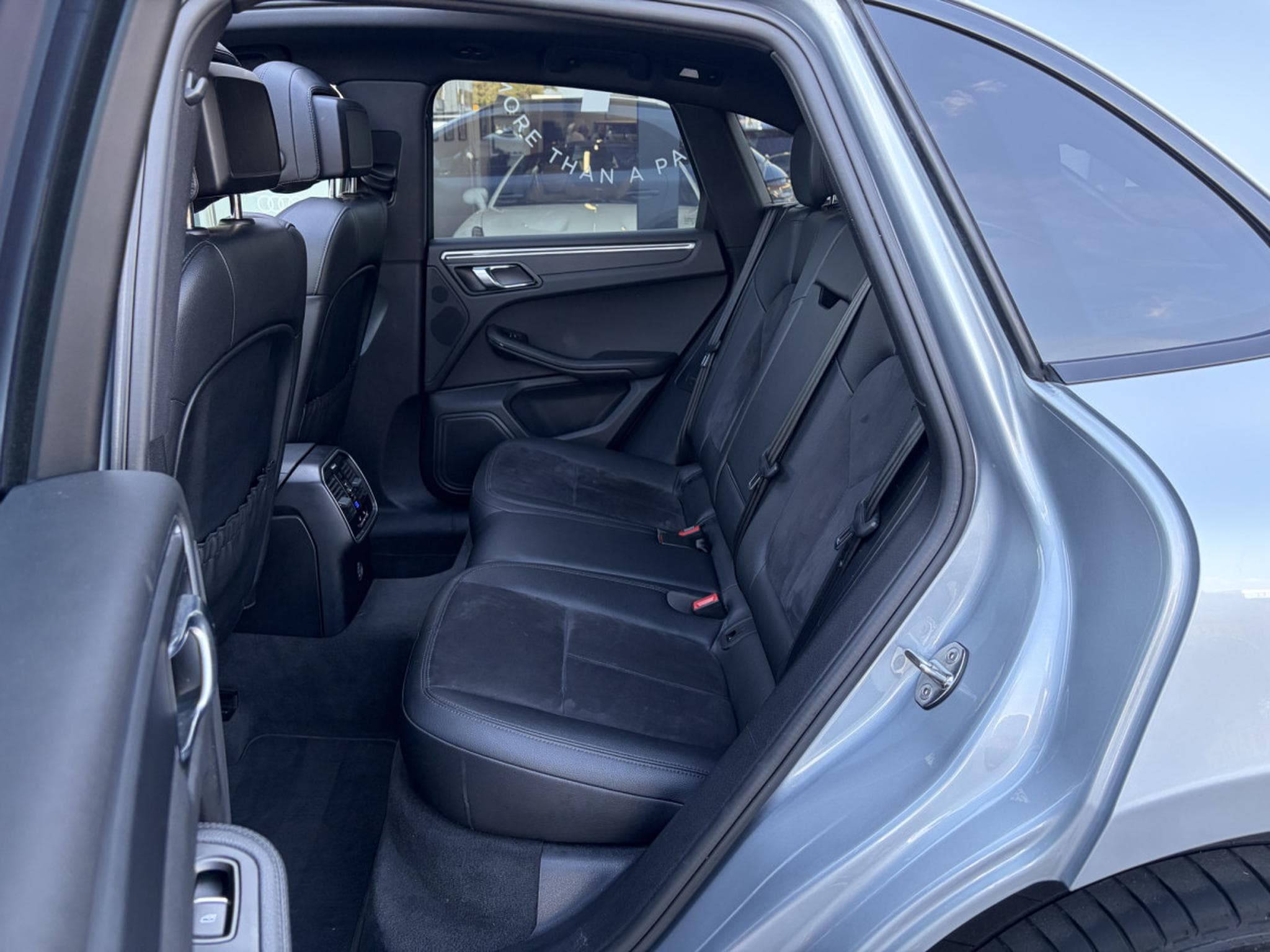 Porsche Macan 2.0 TFSI PDK/20"/PANO/360°/PTM/PASM (2018) - Photo 19