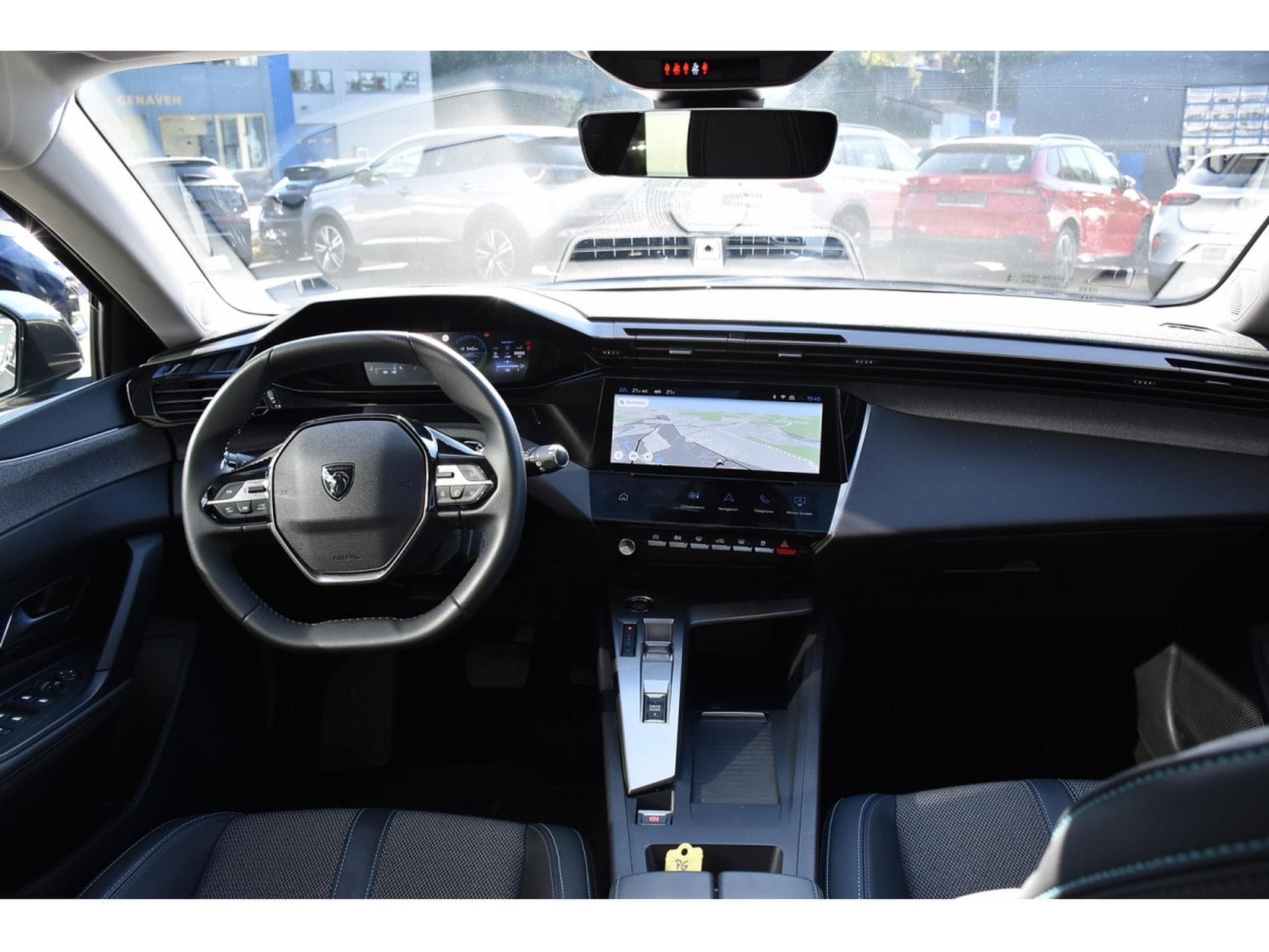 Peugeot 308 1.2 Hybrid 145 e-DCS6 Allure ACC CAM360 LANE 1° MAIN (2025) - Foto 9