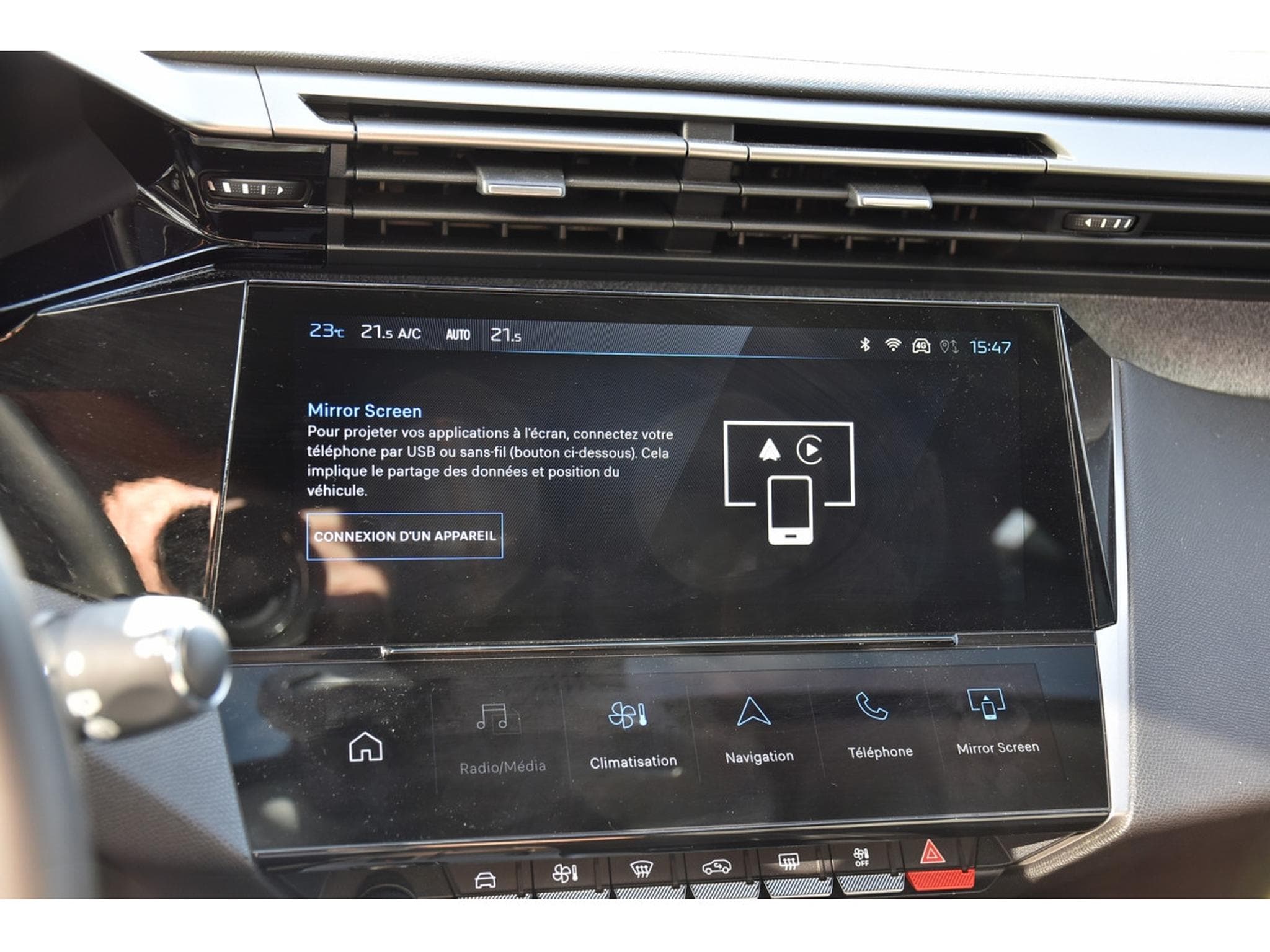 Peugeot 308 1.2 Hybrid 145 e-DCS6 Allure ACC CAM360 LANE 1° MAIN (2025) - Foto 13