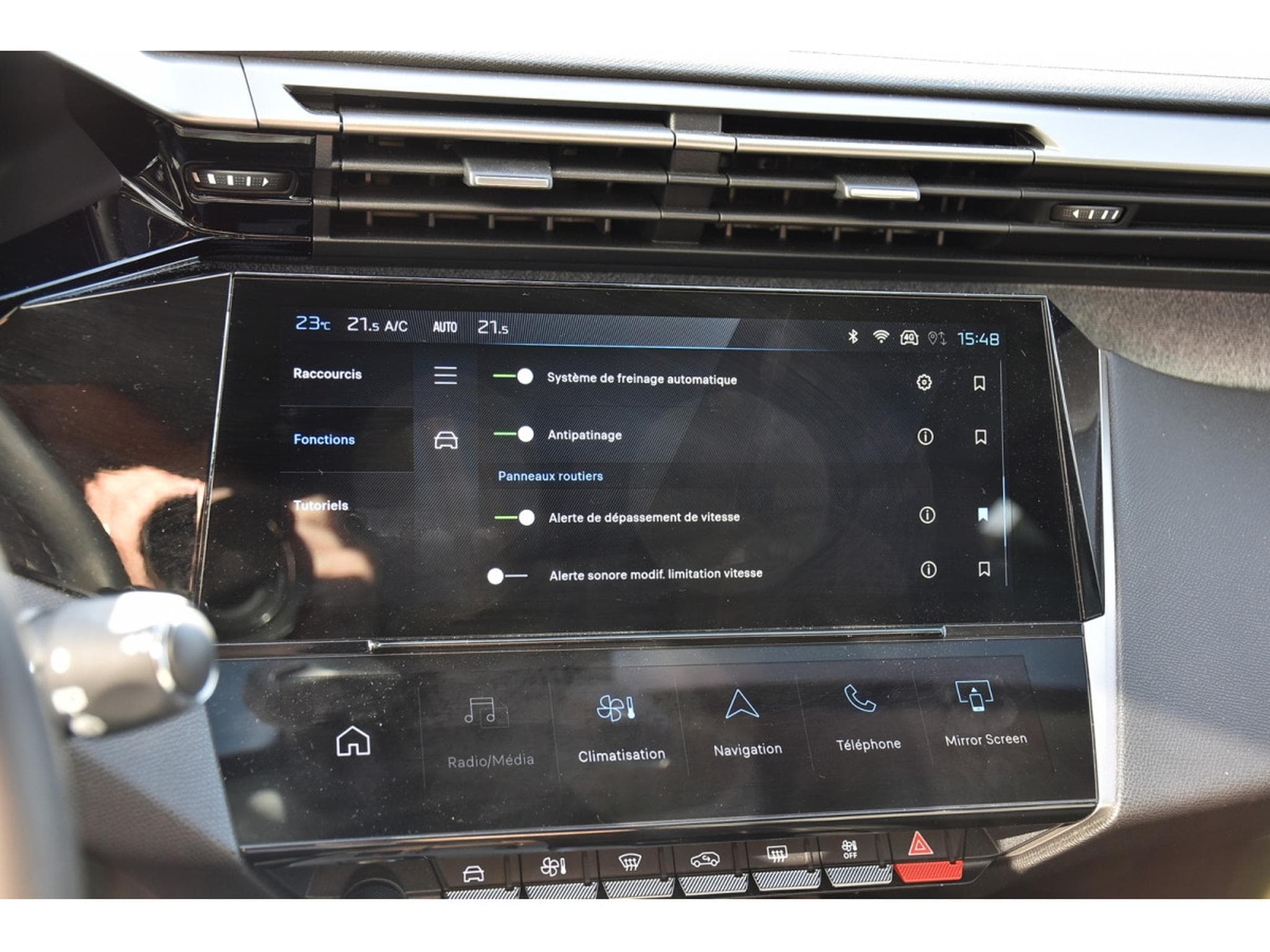 Peugeot 308 1.2 Hybrid 145 e-DCS6 Allure ACC CAM360 LANE 1° MAIN (2025) - Foto 16