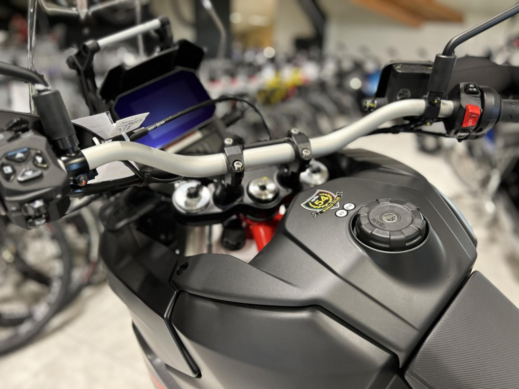 Aprilia Tuareg 660 ATREIDS BLACK (2026) - Foto 5