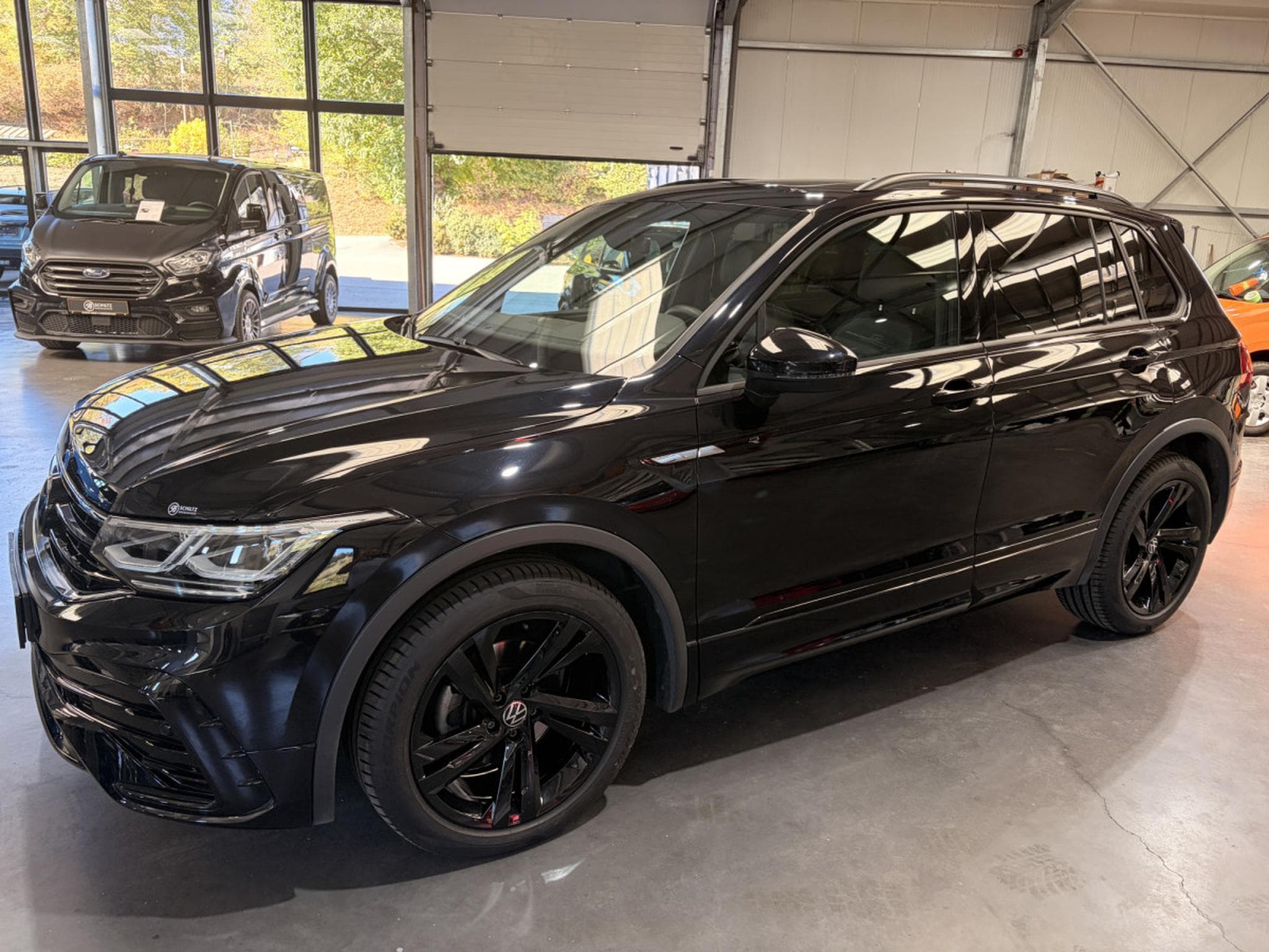 VW Tiguan 2.0 TDi R-Line DSG (2023) - Photo 6
