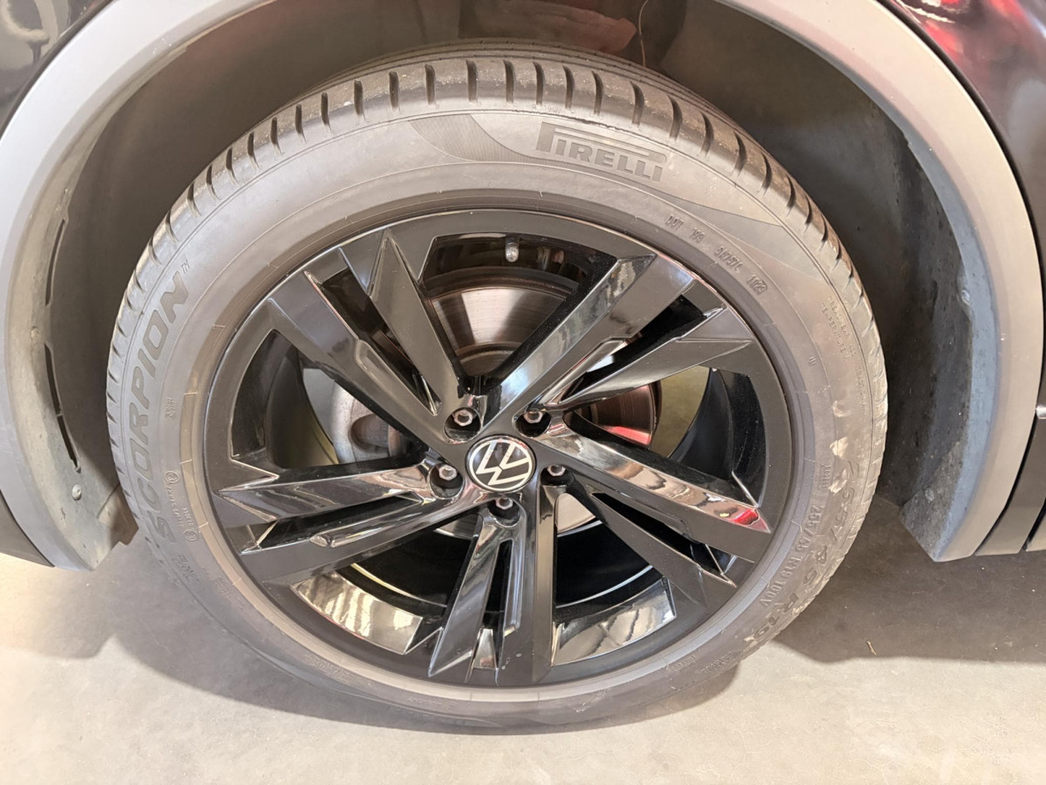 VW Tiguan 2.0 TDi R-Line DSG (2023) - Photo 8
