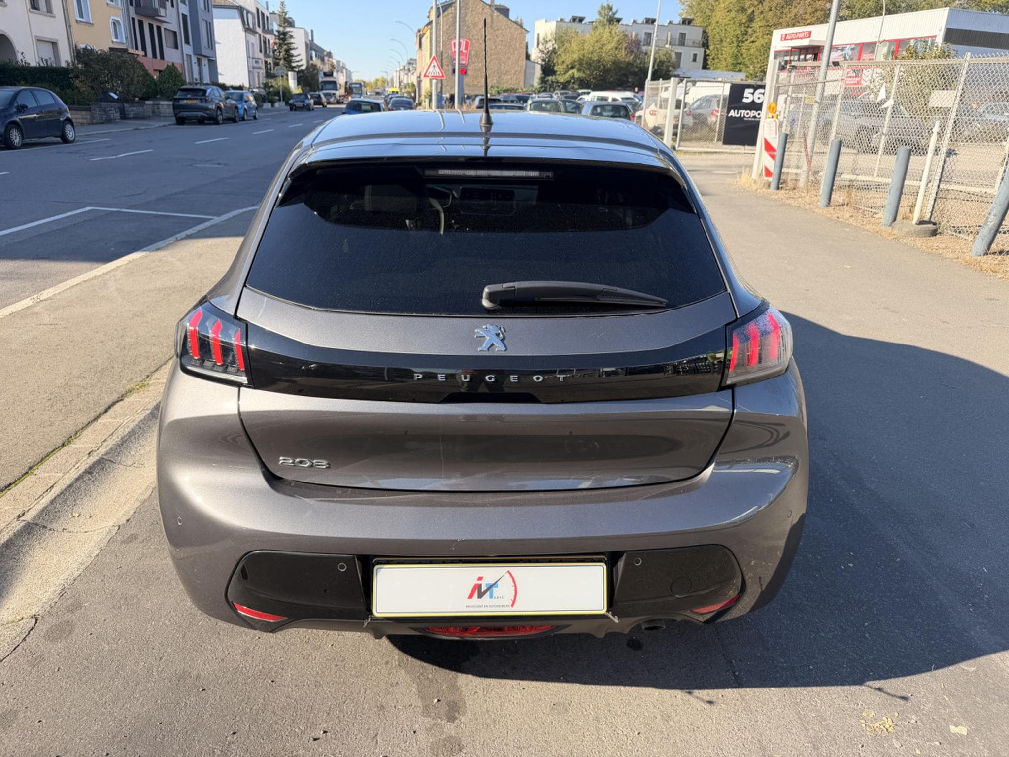 Peugeot 208 1.2 ALLURE PACK 100 (2023) - Photo 4