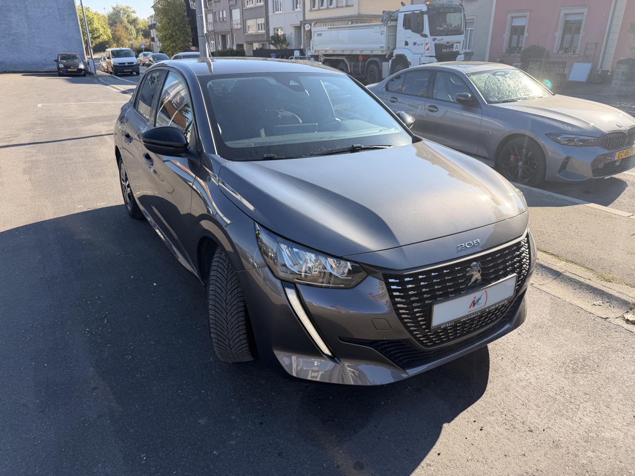 Peugeot 208 1.2 ALLURE PACK 100 (2023) - Photo 7