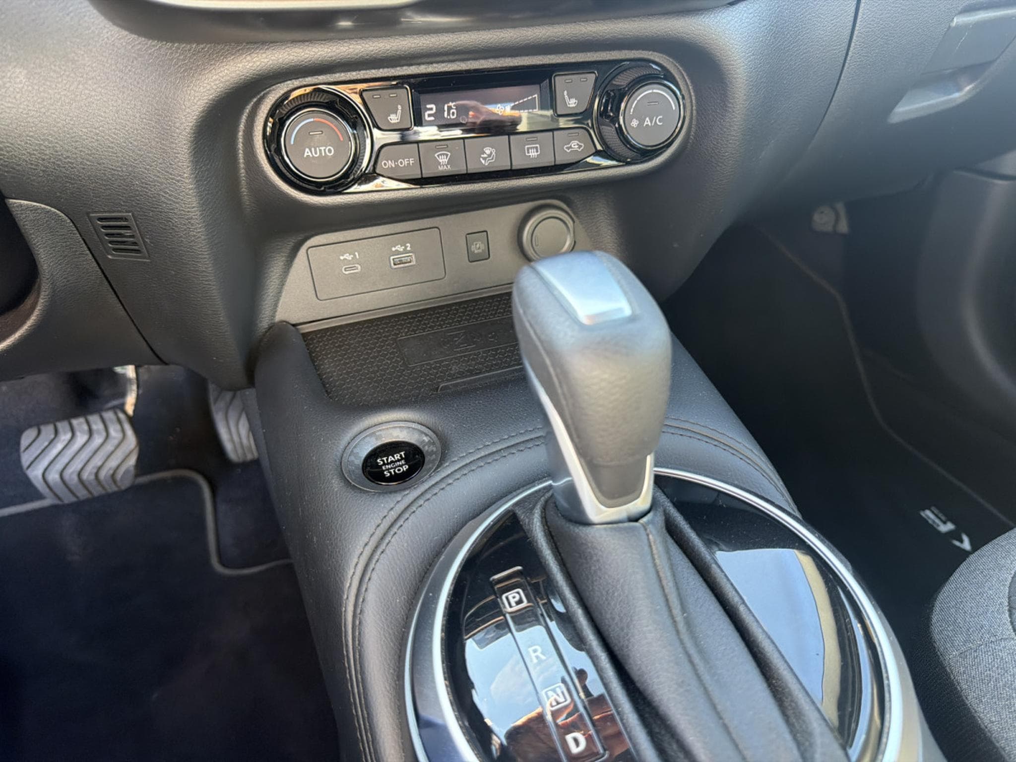 Nissan Juke 1.0 DIG-T 115 CV N-CONNECTA CARPLAY/CAMERA (2025) - Photo 16