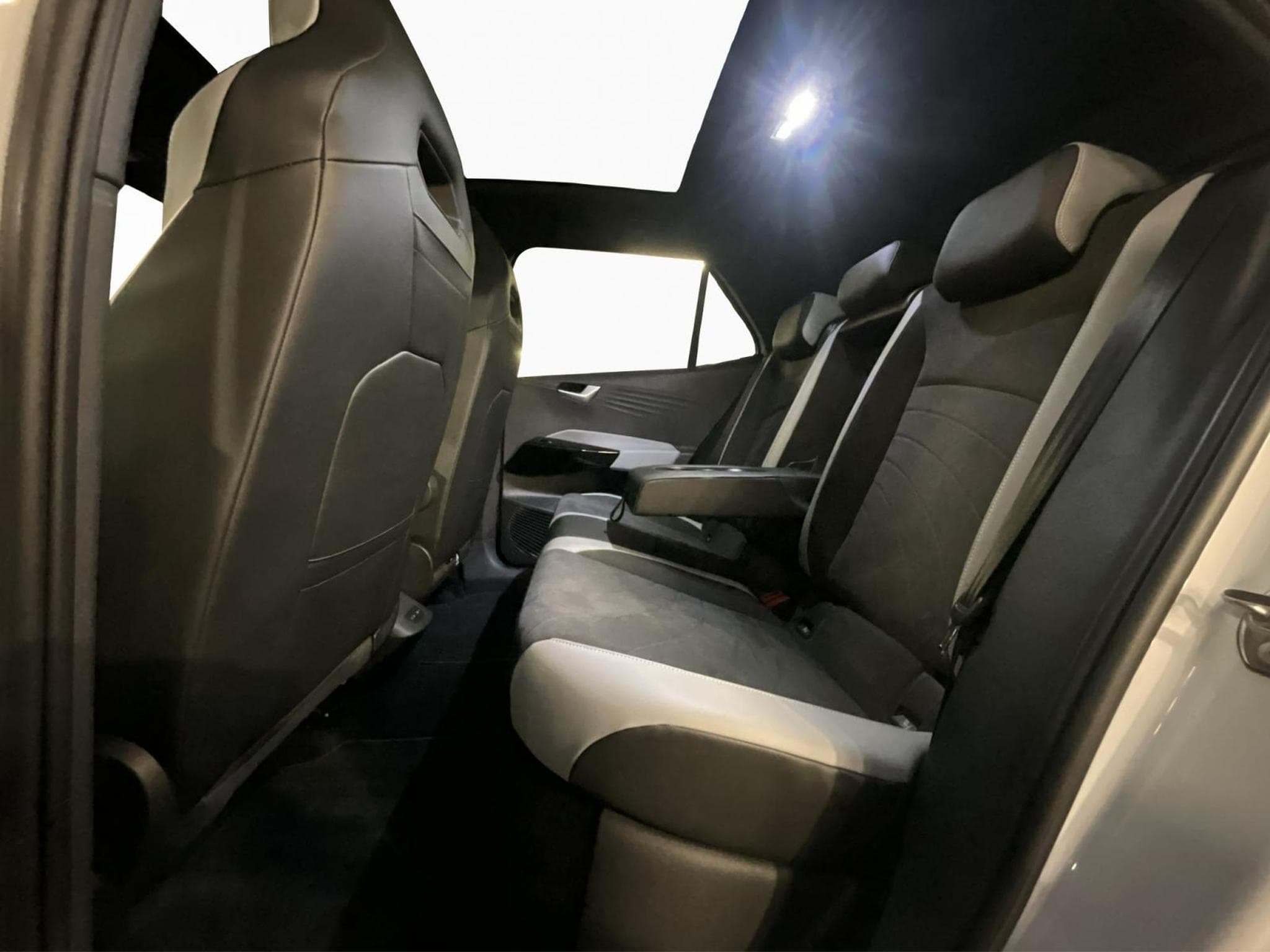 VW ID.3 Zertifikat+58kWh+Performance-Upgrade+P.Design+P.Confort+P.Sp (2022) - Foto 17