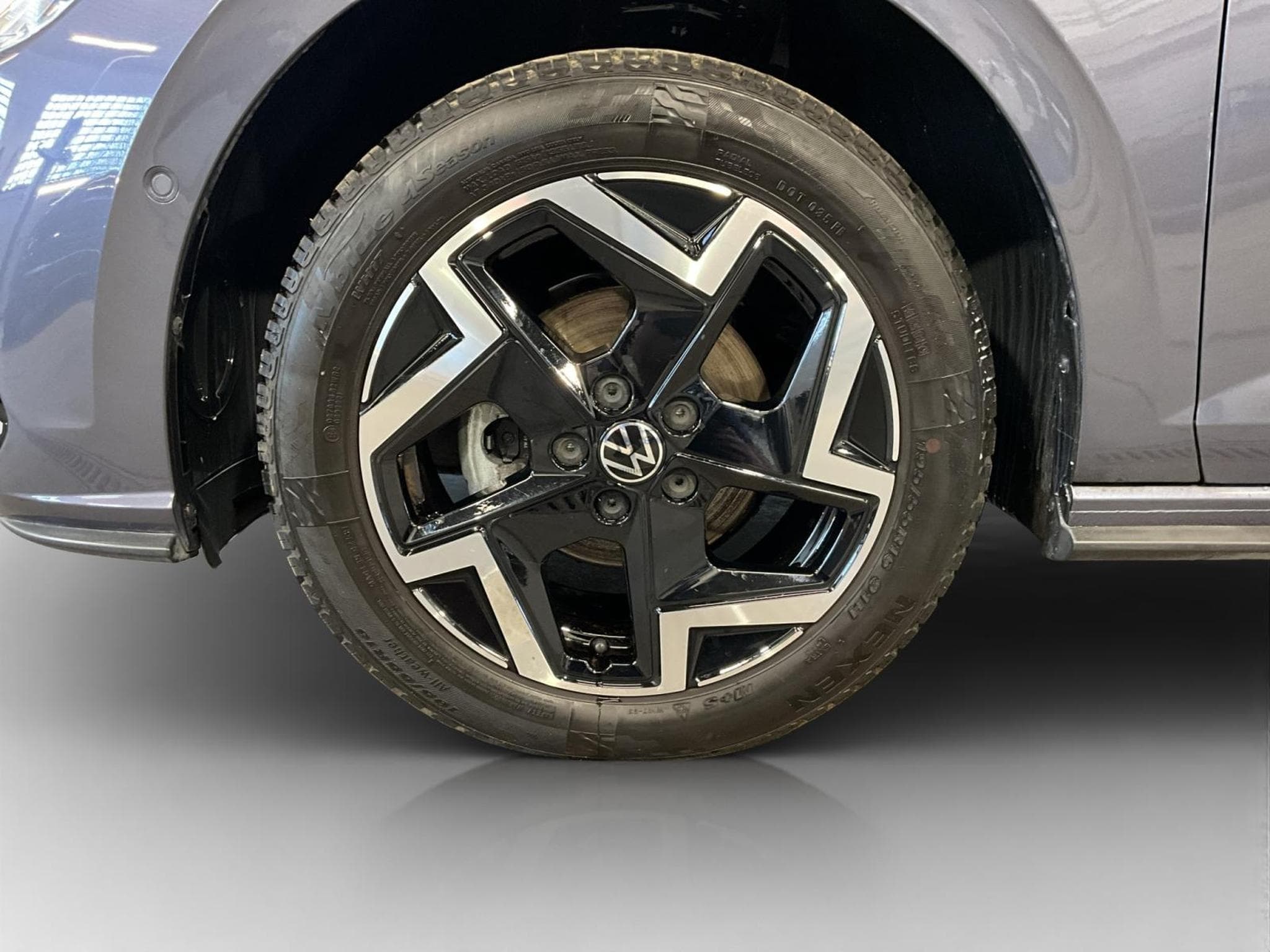 VW Polo R-Line+DSG+P.Assistance+P.Lumiere+DAB+Led (2025) - Foto 8